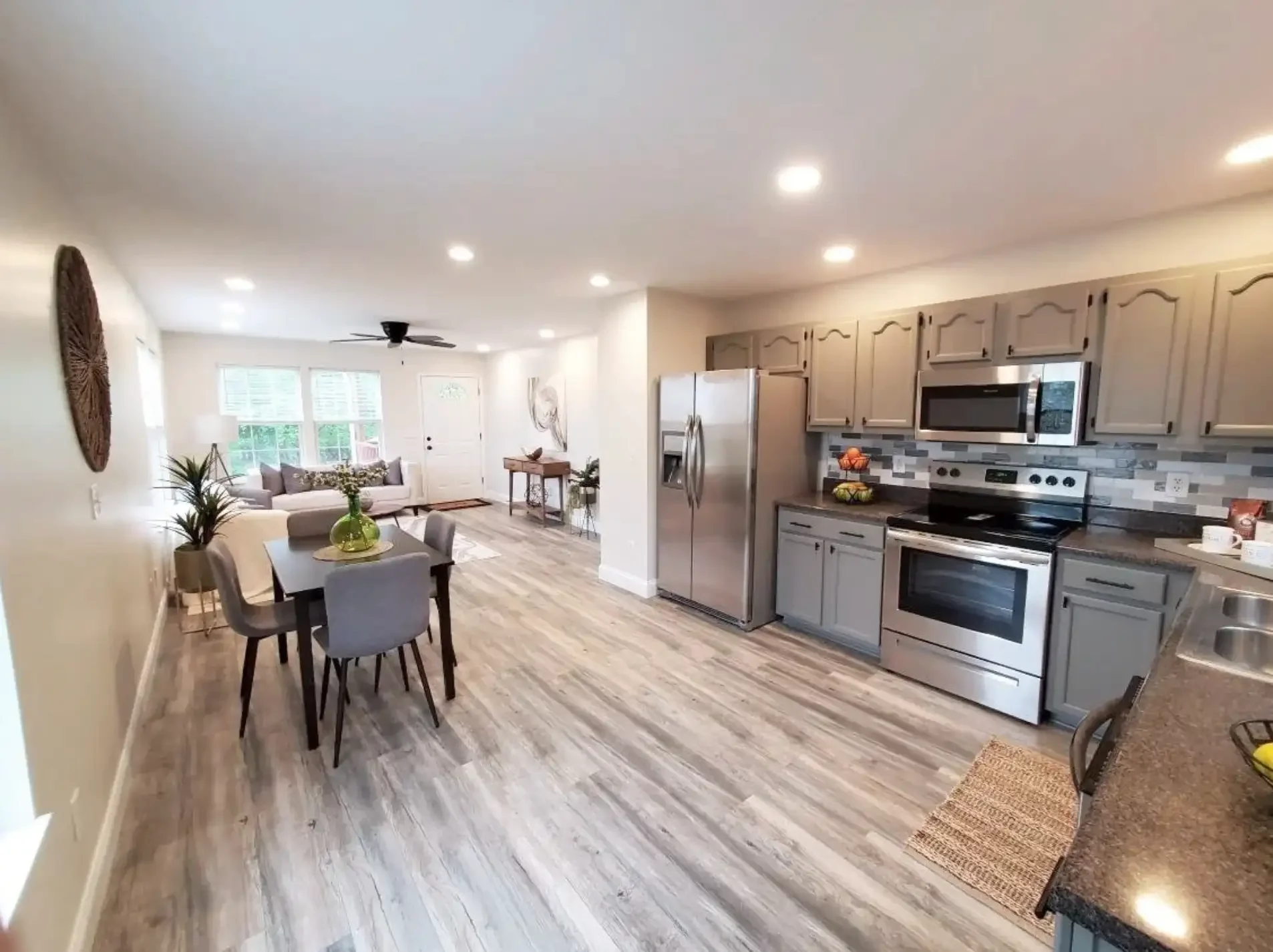 Traditional Kitchen Remodel by GLS Remodeling, LLC project photo