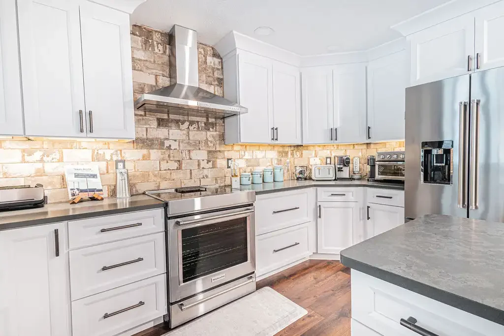 Contemporary Transitional Kitchen Remodel by GLS Remodeling, LLC project photo 3