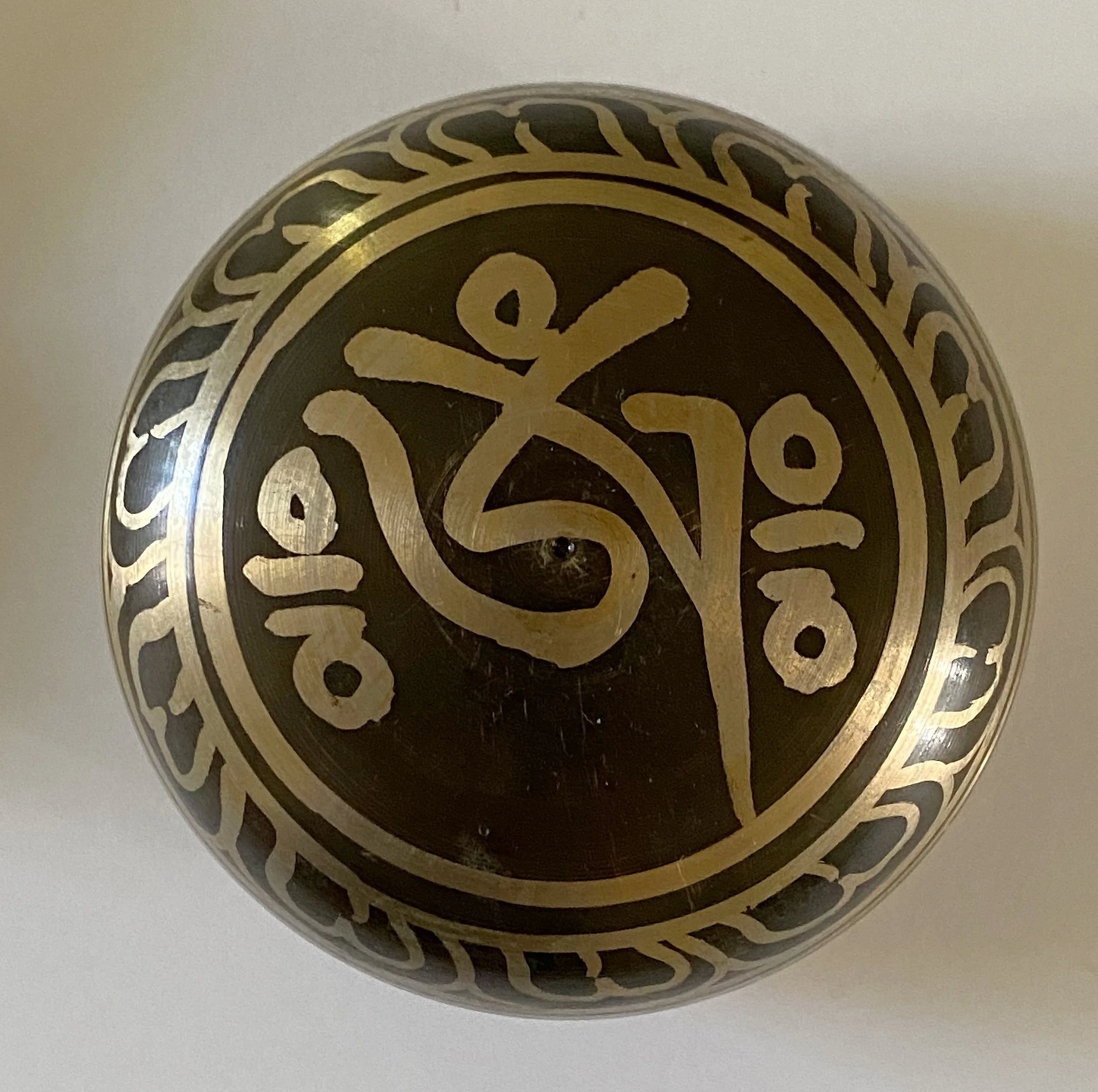 brass bowl 2.jpg