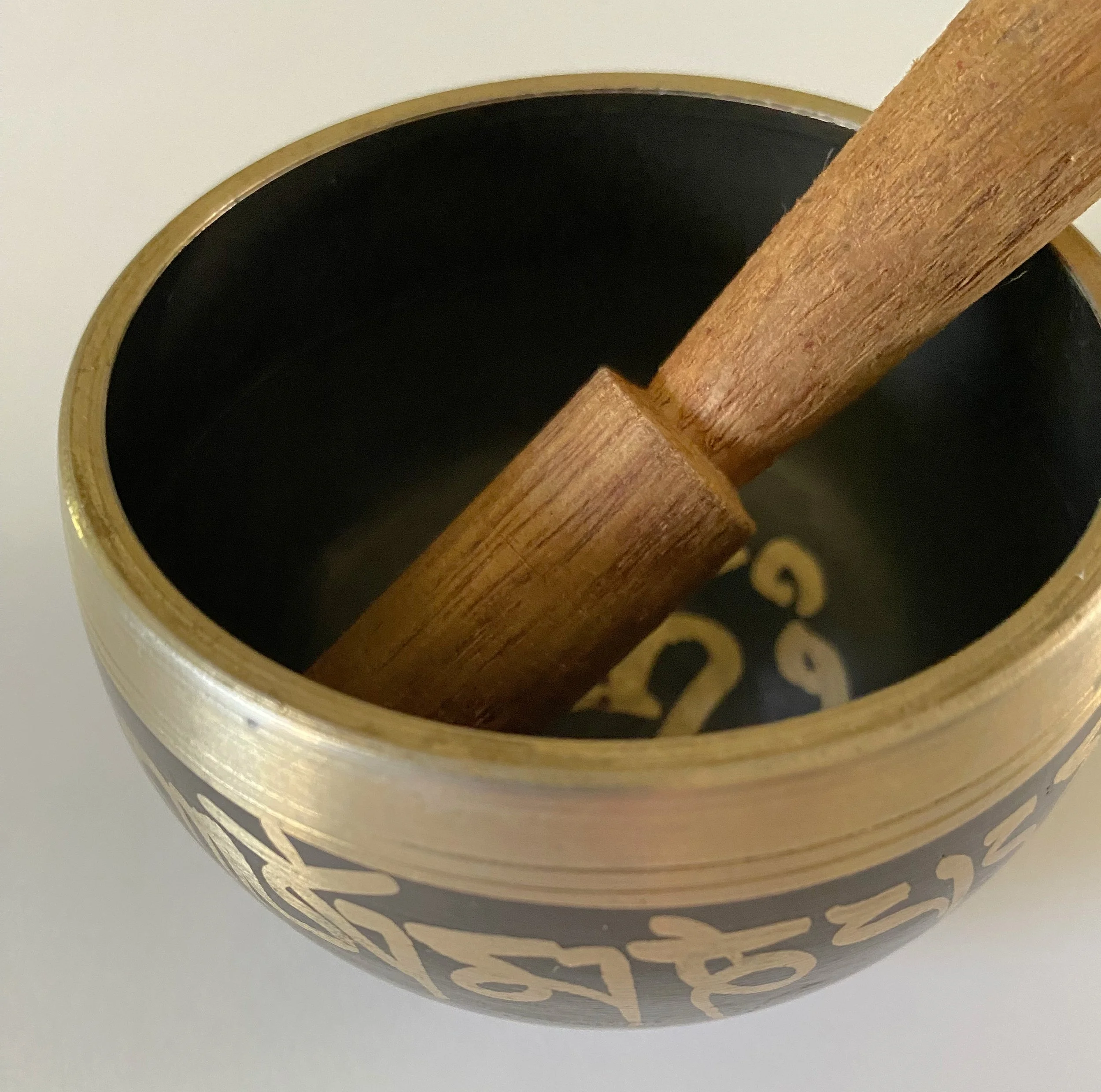 brass bowl 3.jpg