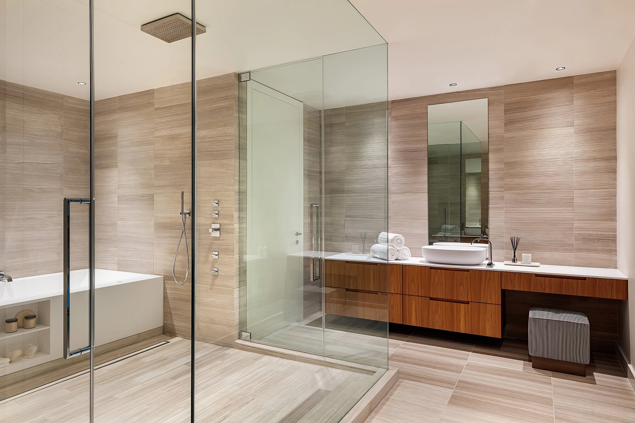 Hochwert-ch_Hospitality_thumbnail_SALVATORI_The Ritz-Carlton_Baxter-Residence_2500.jpg