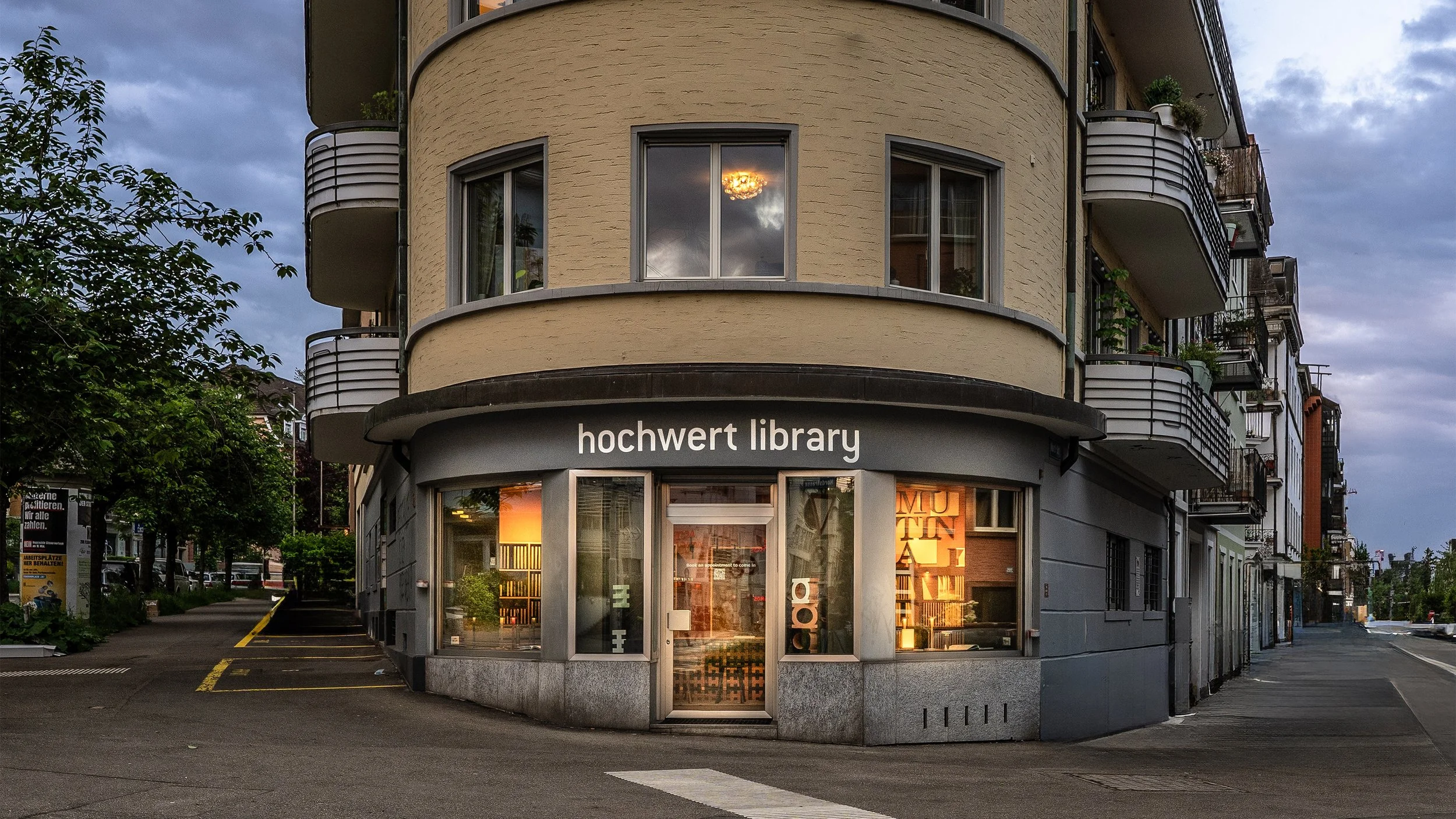 HOCHWERT_Library_62_VIMEO-Thumbnail_2160p.jpg