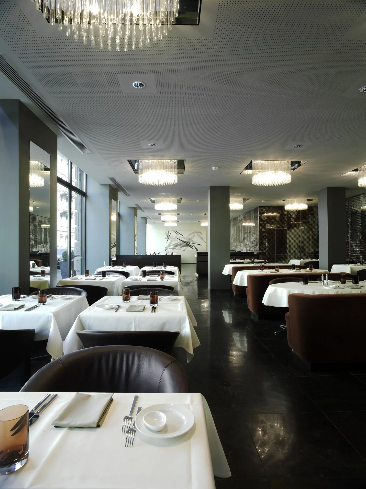 Hochwert-ch_Hospitality_Salvatori_Project_Metropol-Restaurant_Zurich_06.jpg