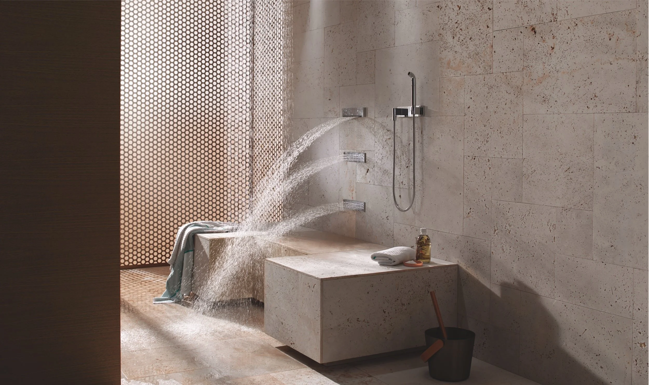 Comfort_Shower_01_210_V1.jpg