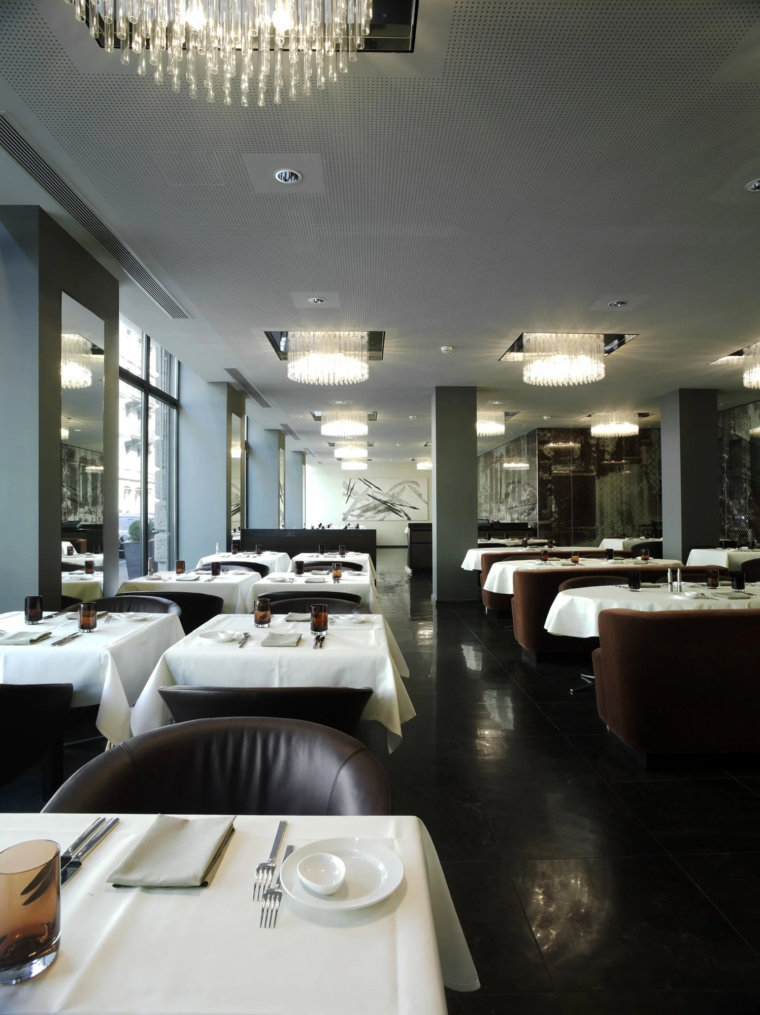 Hochwert-ch_Hospitality_Salvatori_Project_Metropol-Restaurant_Zurich_06.jpg