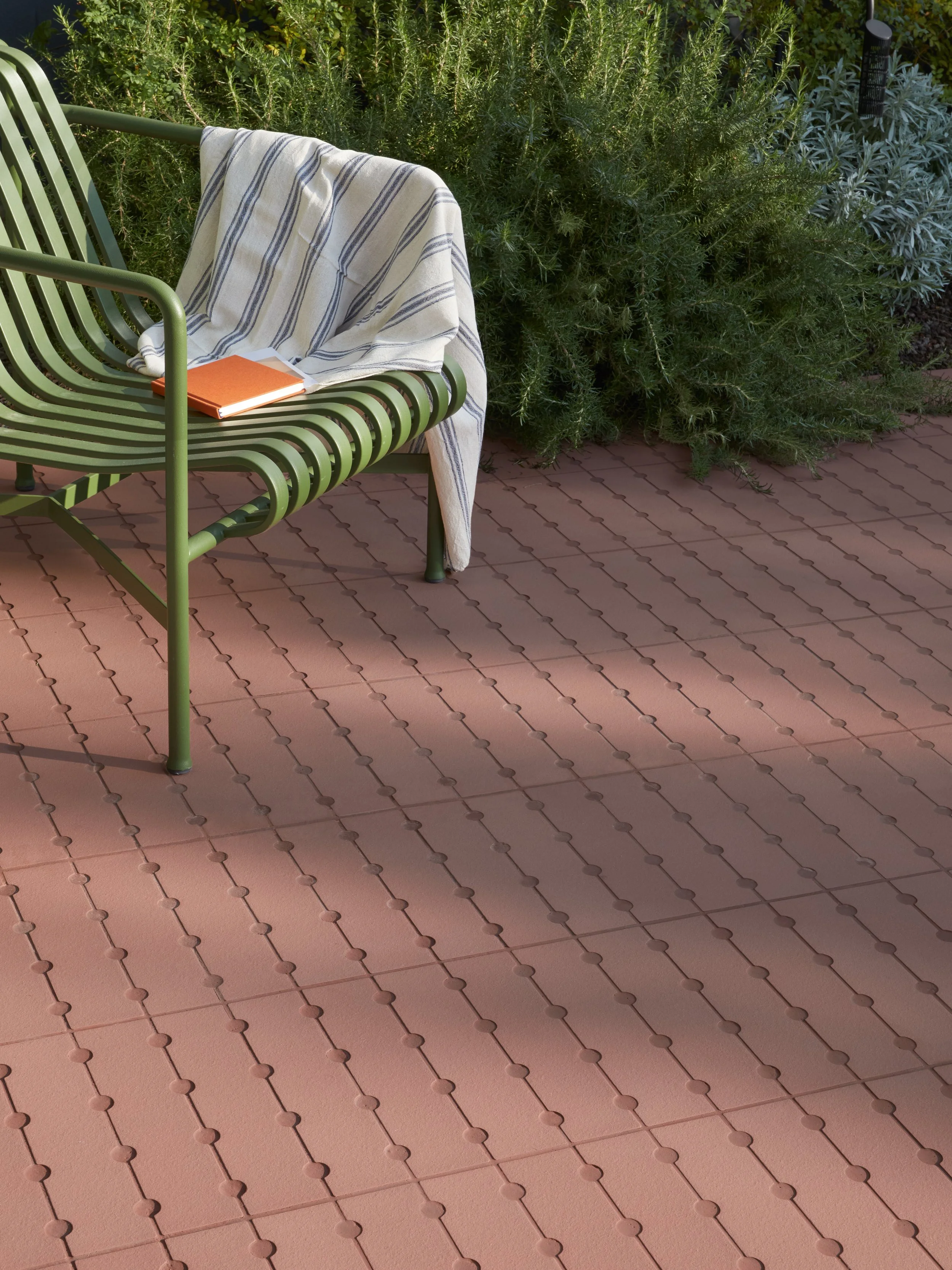 04112024_MUTINA_BOTTONE_L_ROSSO_167.jpg