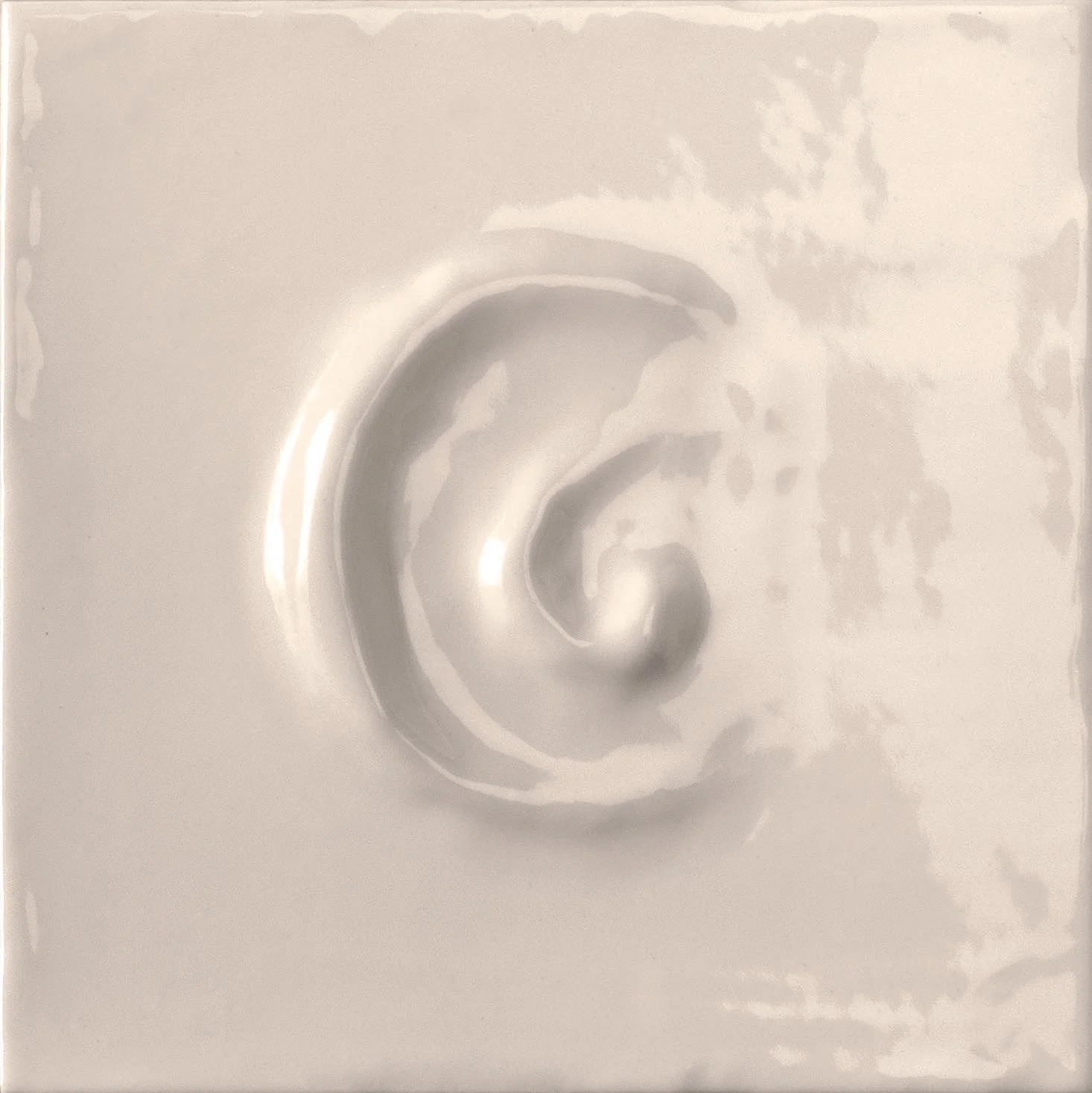 ear1_glossy_chalk_15x15_00037.jpg