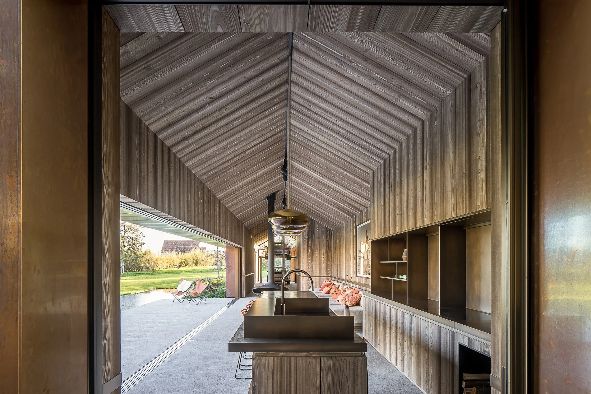Douglas - 360 wall panels wall planks - Cafeine 36.jpg
