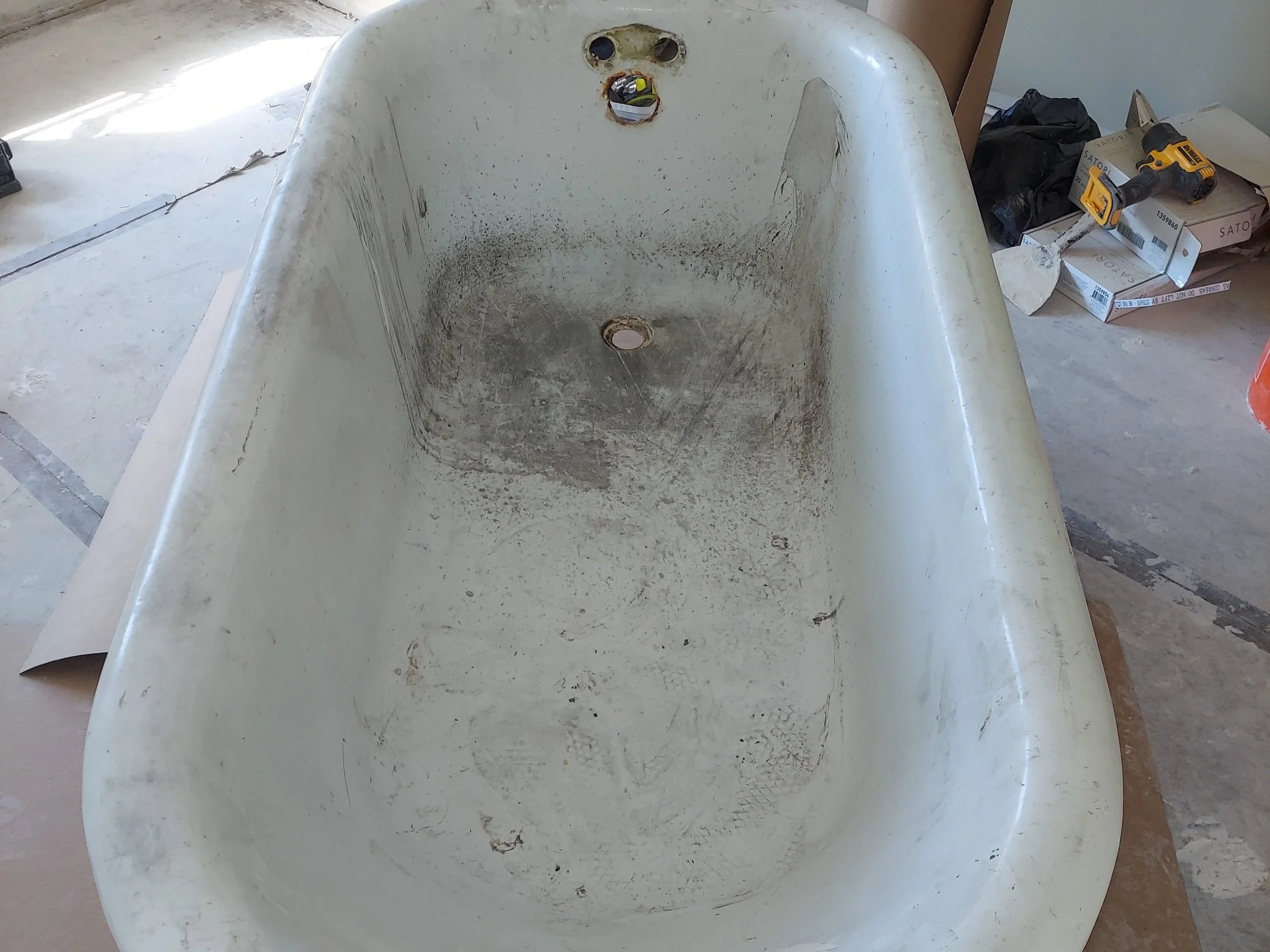 Tub Glazing by April | Cleveland, OH