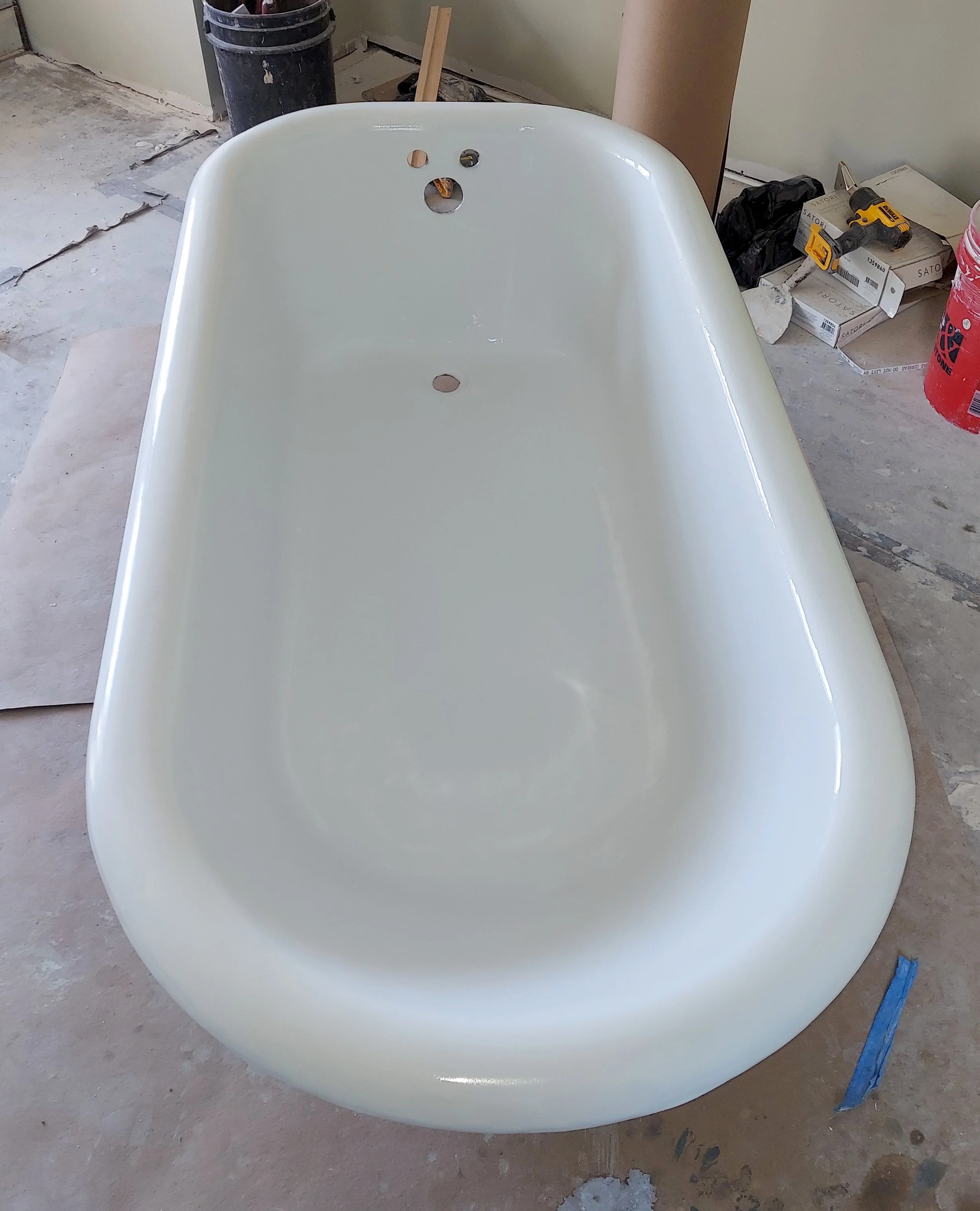 Tub Glazing by April | Cleveland, OH