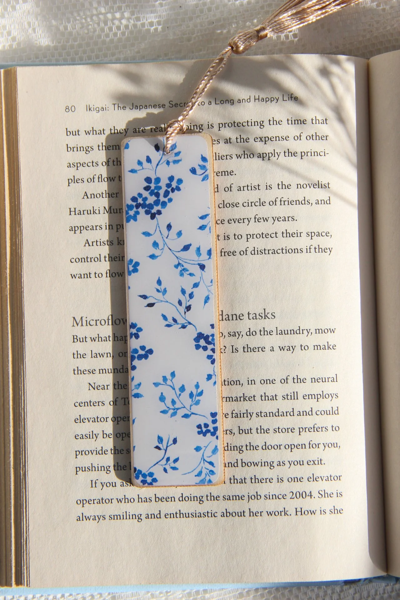 Set of illustrated bookmarks with intricate blue-and-white floral and ornamental patterns inspired by Dutch Delft ceramics and Jaipur blue pottery from India