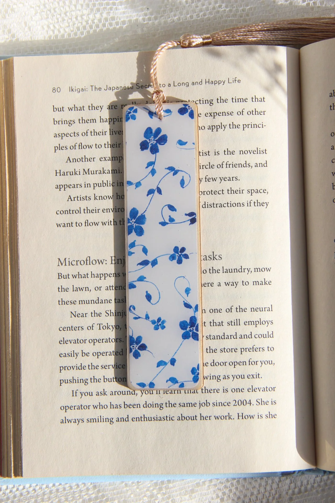 Set of illustrated bookmarks with intricate blue-and-white floral and ornamental patterns inspired by Dutch Delft ceramics and Jaipur blue pottery from India
