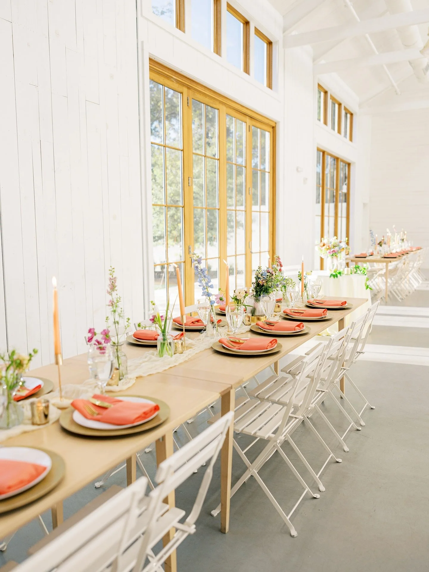 So happy to revisit some of my favorite moments from Morgan and Tradd’s wedding day last year in honor of their day being published in the newest @wedsociety.austin mag, that was just released. 
Their celebration was overflowing with love, lau