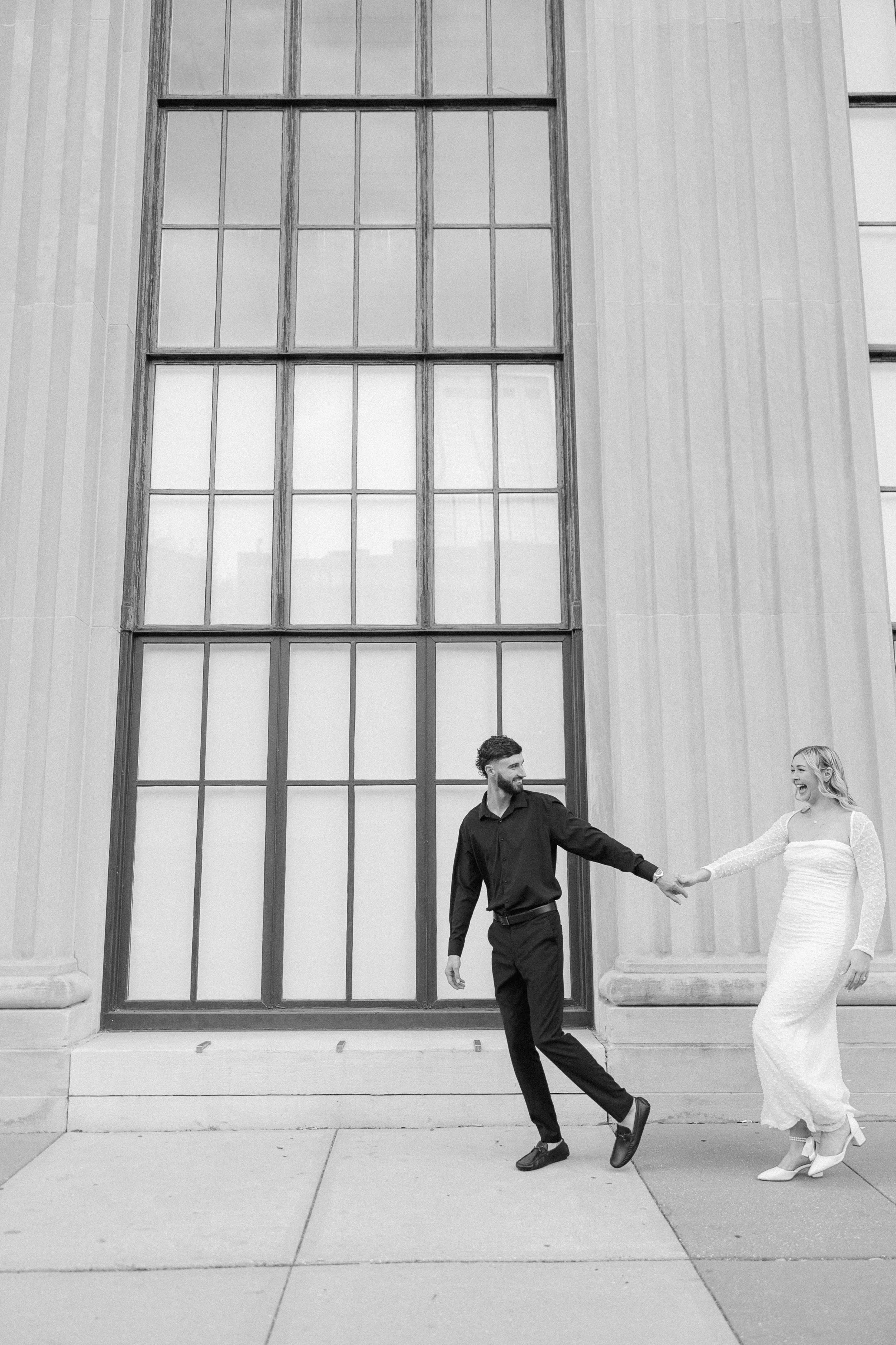 romantic-downtown-tampa-engagement-photos