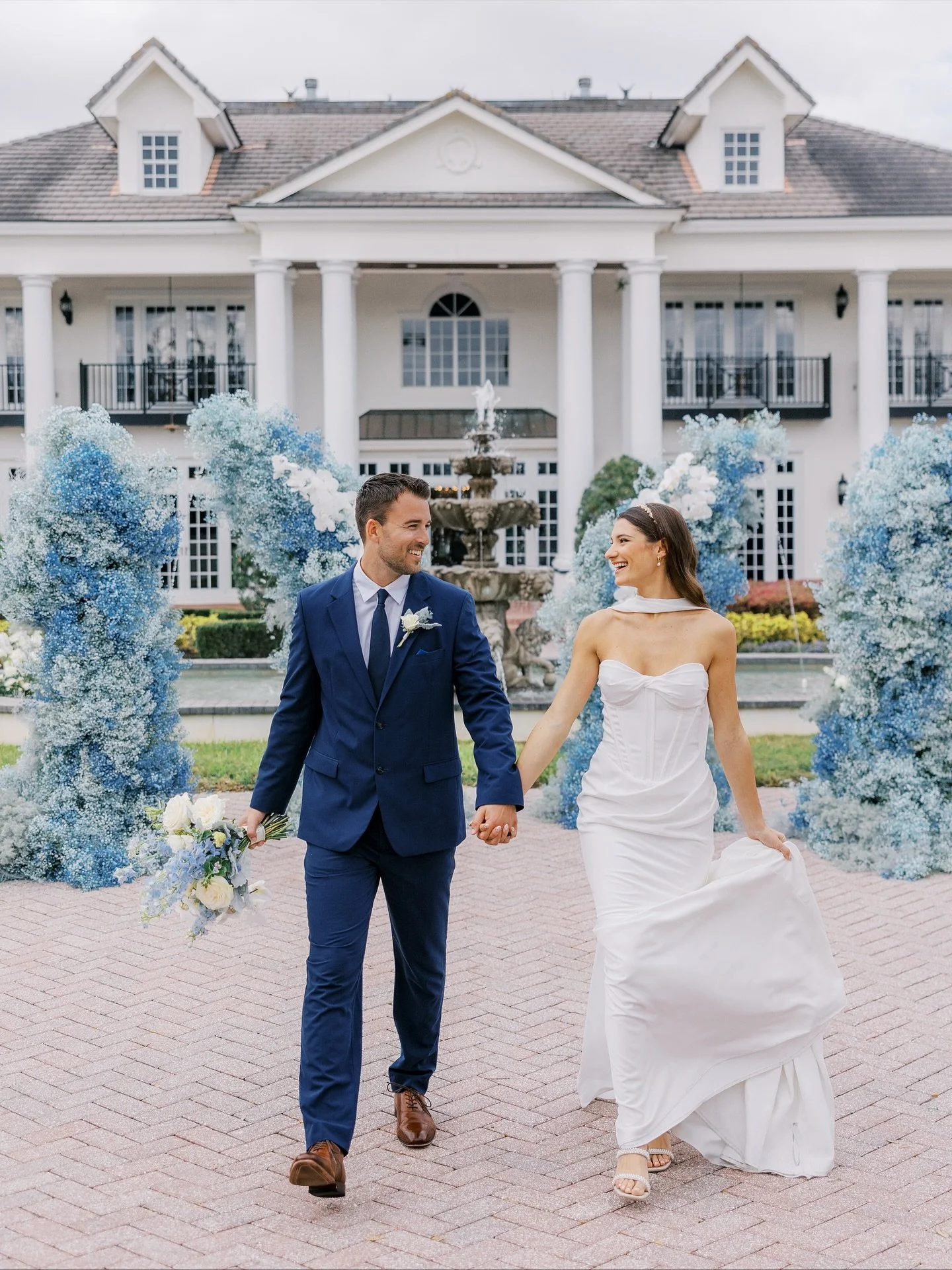 Had the joy of capturing a really special family session this morning and after some more family session admin work this afternoon, I’m diving head first back into wedding mode as my wedding season begins again this weekend! I couldn’t be
