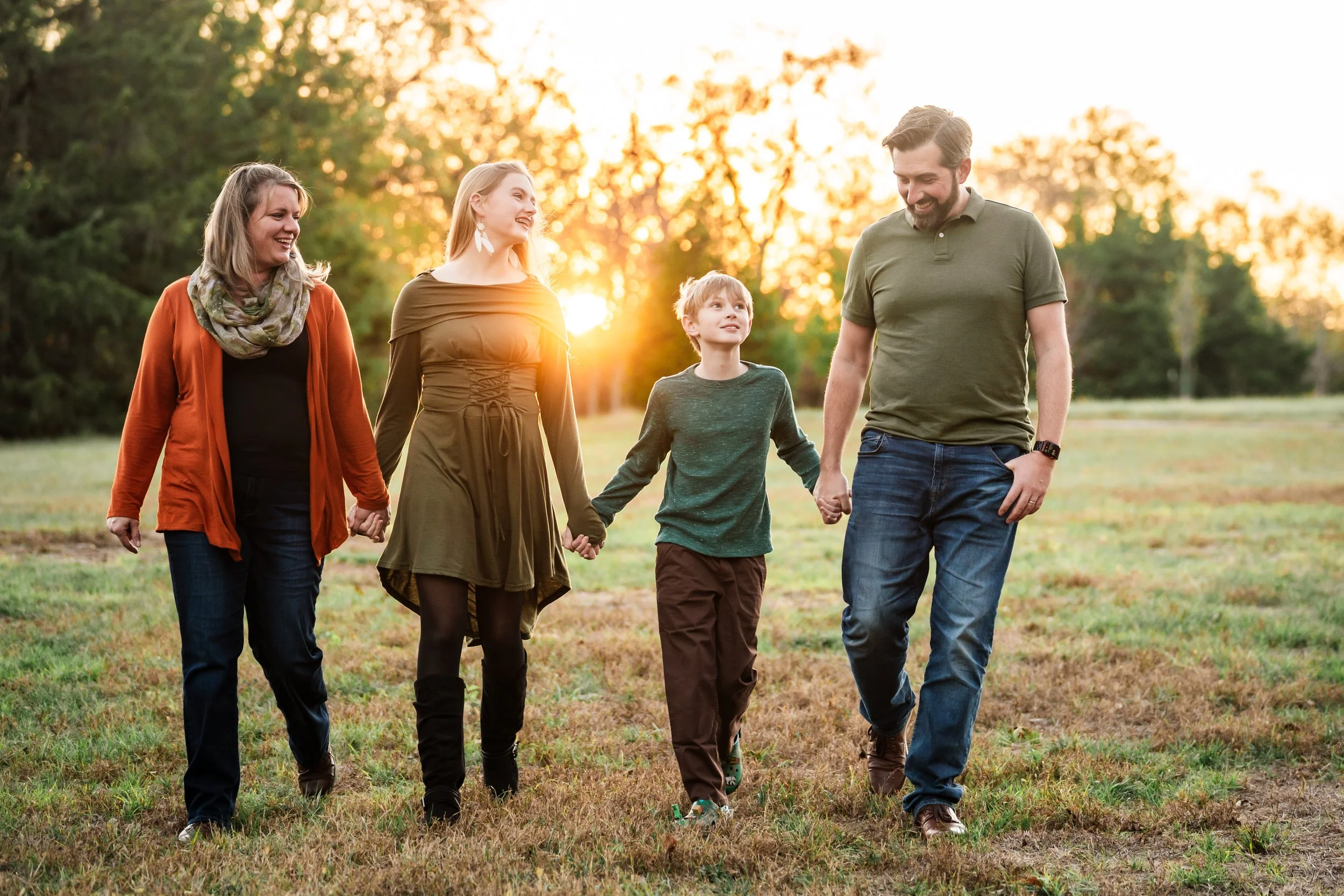 Family Photographer in Lawrence KS: How to Capture Real Moments This Spring