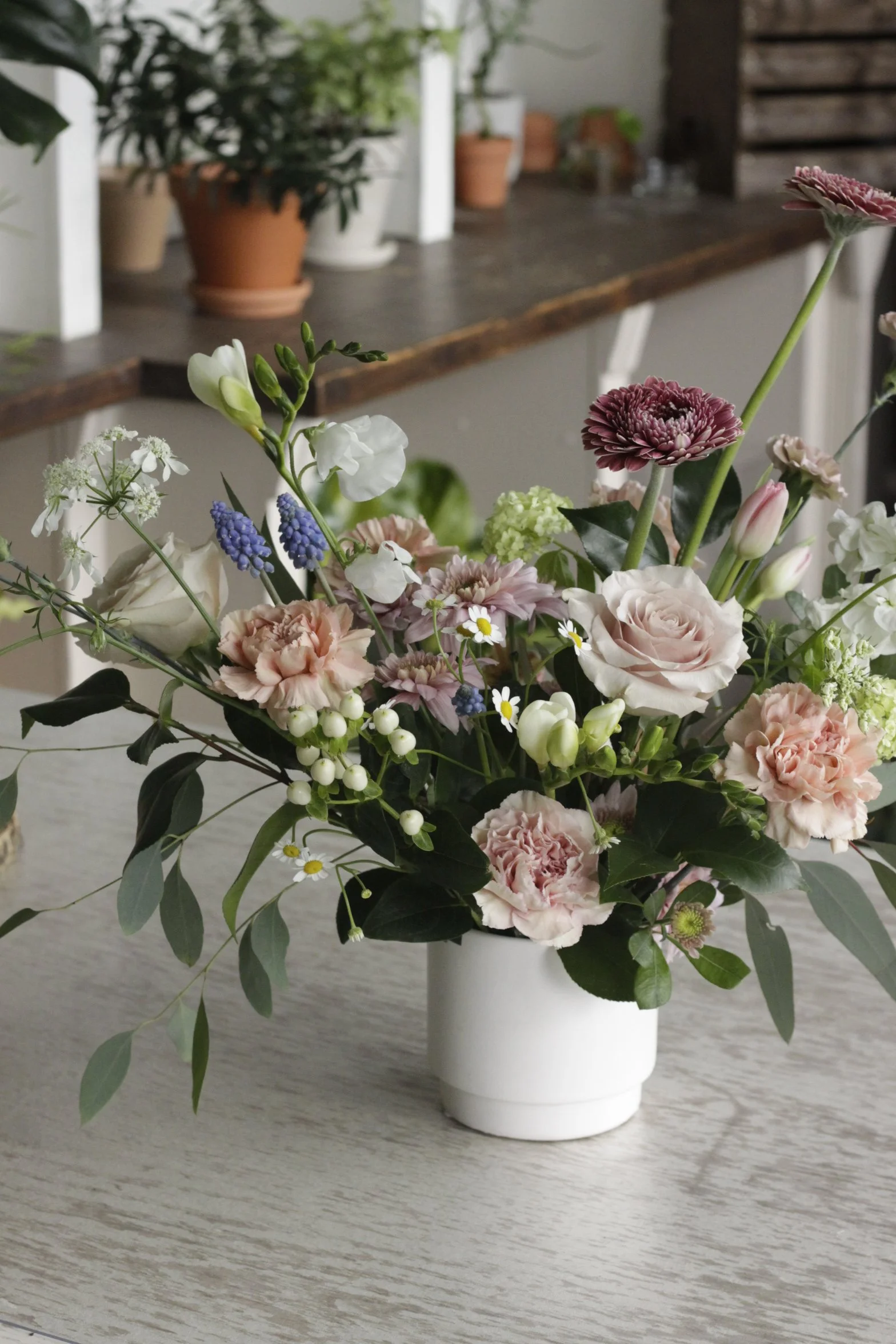 V-DAY Seasonal Arrangement