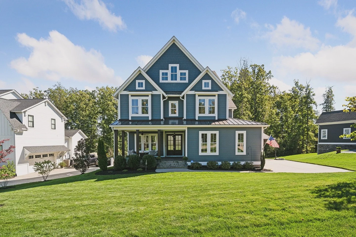 This luxurious masterpiece is UNDER CONTRACT! 🎉 Featuring 7 bedrooms, 6 bathrooms, and custom craftsmanship by the award-winning Biringer Builders, this Midlothian dream home redefines elegance and comfort.

📍 16606 Saville Chase Rd, Midlothian, VA