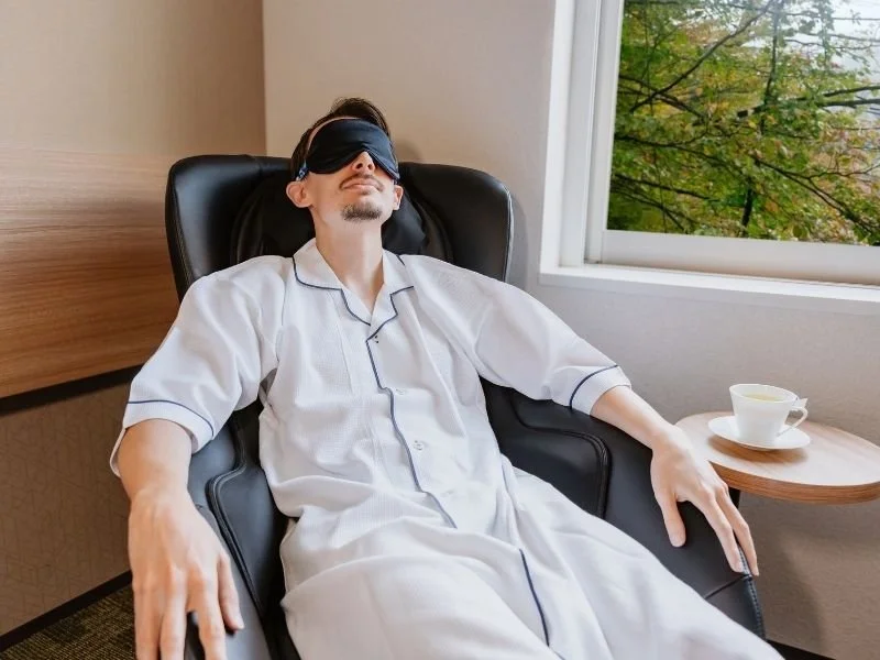 What is ketamine therapy? Benefits, risks and what to expect