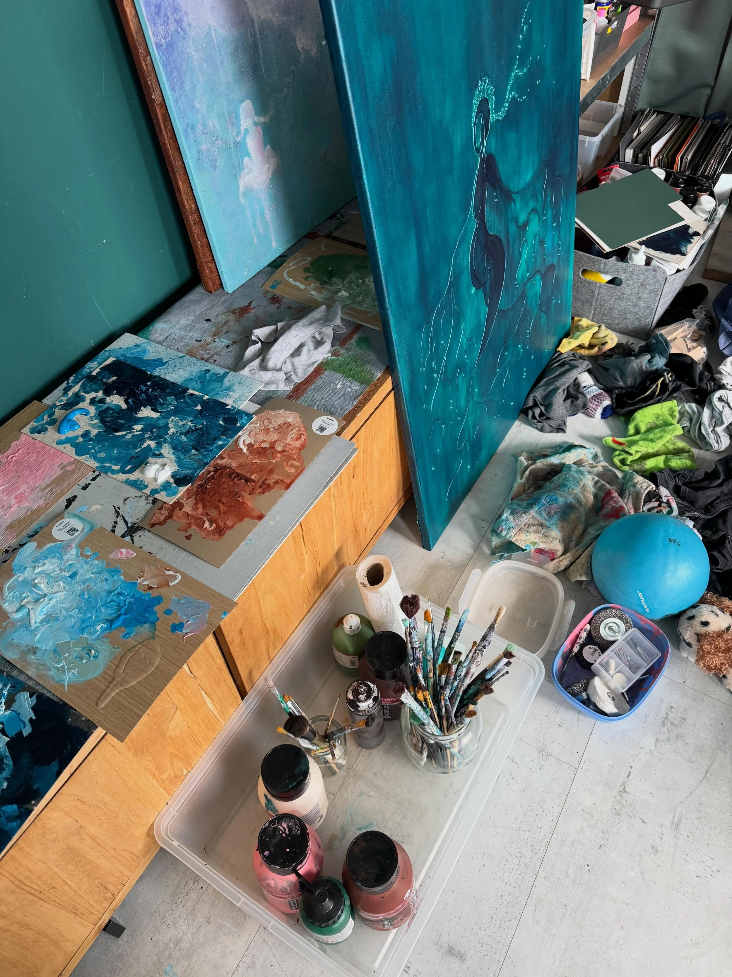 April you&rsquo;ve been so busy. I almost forgot to take the time to remember you.

From painting to beautiful sunsets, creative chaos, to the delivery and successful installation of my biggest piece yet.

An exhibition opening at @lot61coffee with y