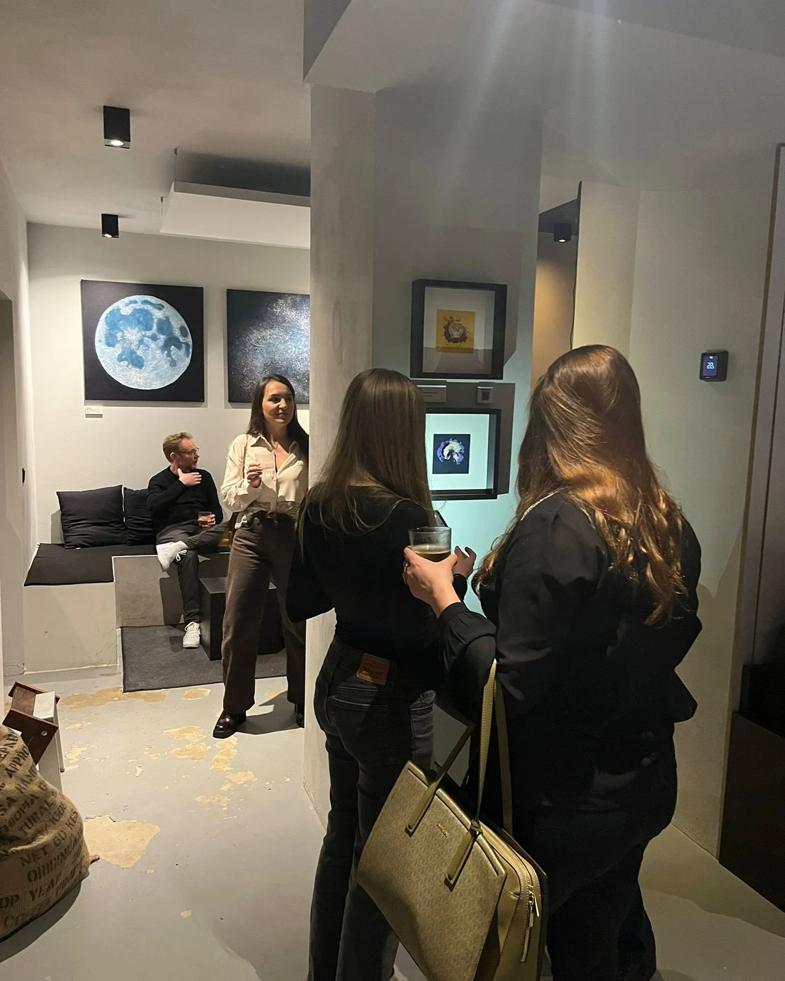 anastasia-gangaev-exhibition-elevate-people.jpg