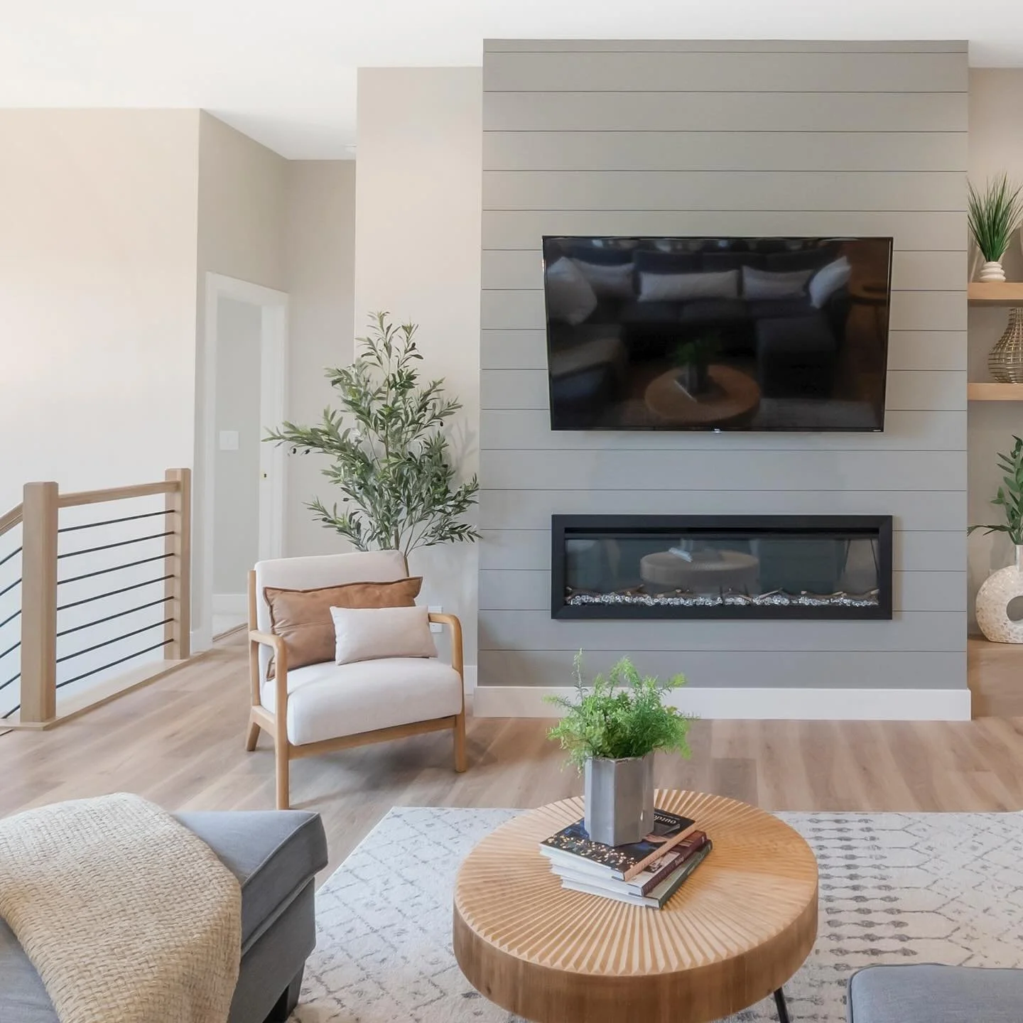The Avery is complete! We loved partnering with @pantherhomebuilders to craft a home made for modern family life &mdash; spaces that feel comfortable, layered, and ready for friends and family. We&rsquo;re so excited to give you a first look!

It&rsq
