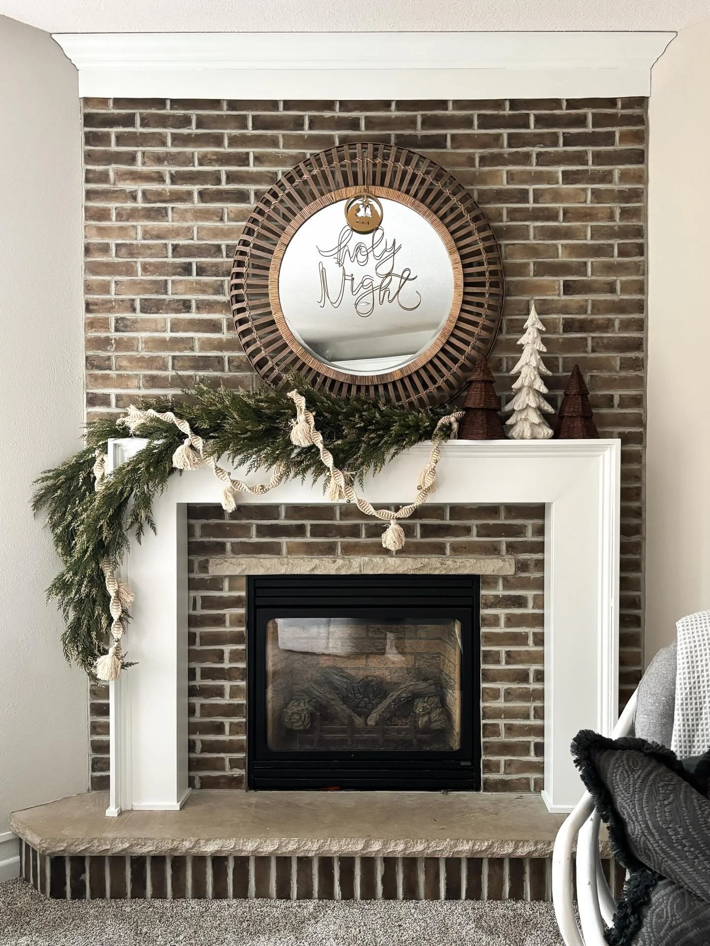 May your home be filled with joy and peace this Christmas. 🤍

I&rsquo;ve always been a homebody. There are very few places I&rsquo;d rather be. My hope for you this season is the same. That your home feels like a place of rest and reassurance, where