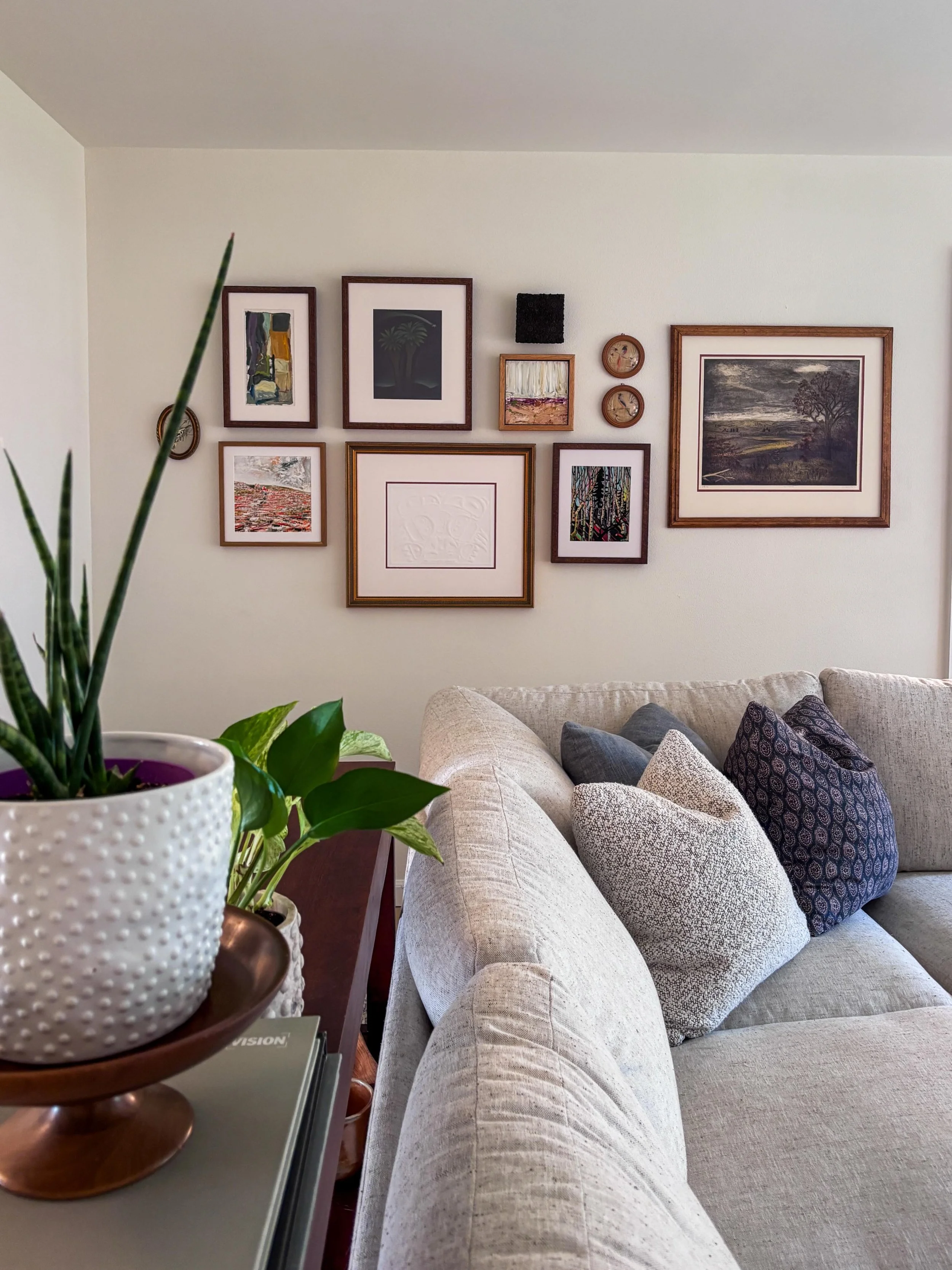 Clients with great art 🙌🏼

This young family has collected pieces throughout their travels and seasons of life, and their walls tell a story because of it.

A good reminder that the most meaningful decor is the kind that&rsquo;s personal to you 🤍 