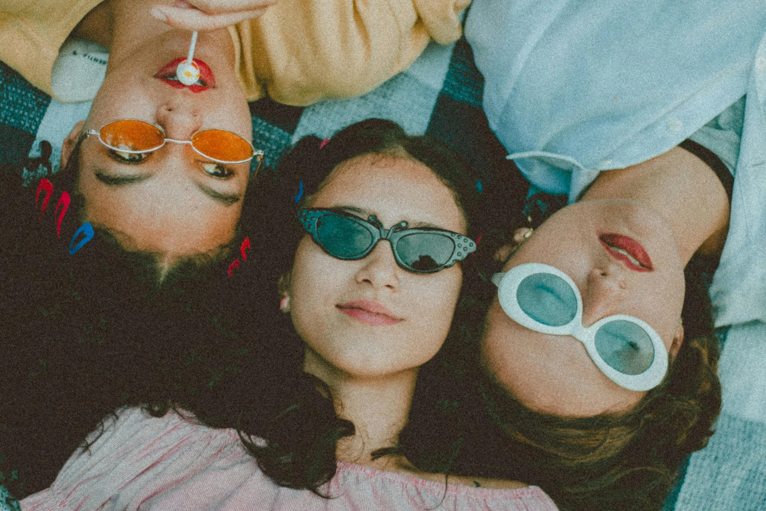 Friendship in Your 20s and 30s: Making Meaningful Connections in a Transient Town