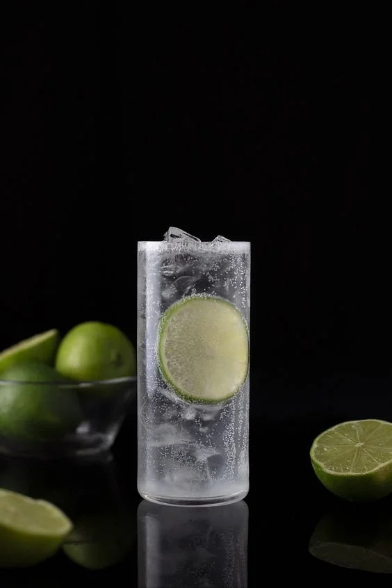 Gin og tonic er en klassiker til mobilbar fester