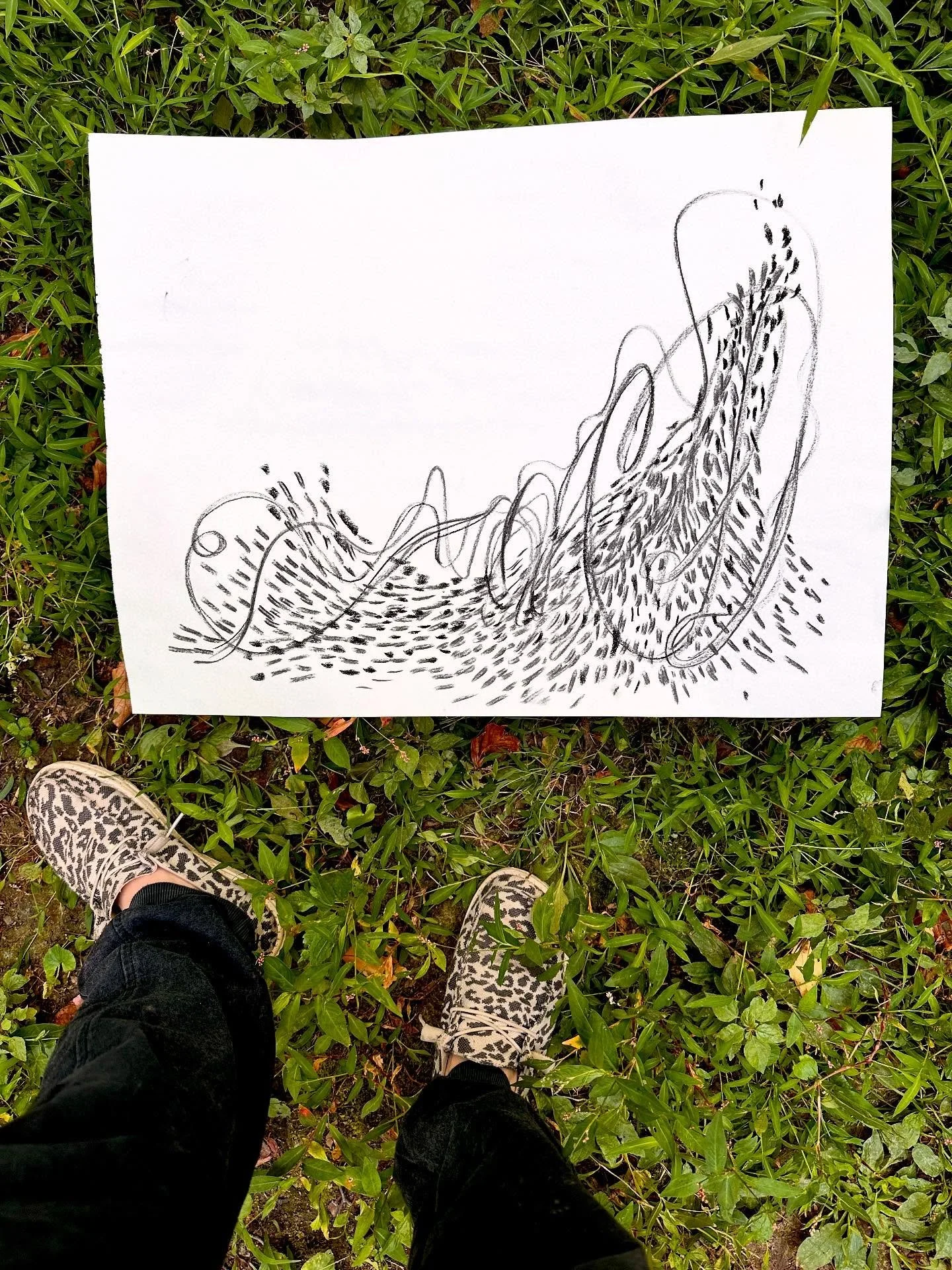 Making intuitive art goes hand and hand* with expressive art. You have to ground yourself in your body to start to feel before anything can flow through. 

*pun happened 

Ps. The shoes being part of the art happened too. 💛