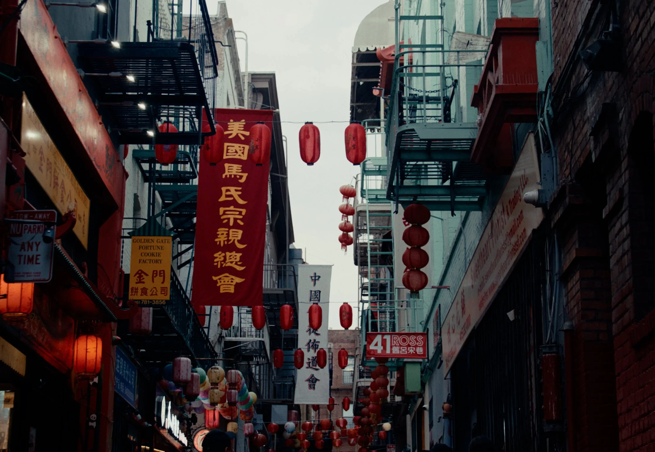 1 - EP 2 Moment 2.00_17_20_12.Still107.jpg