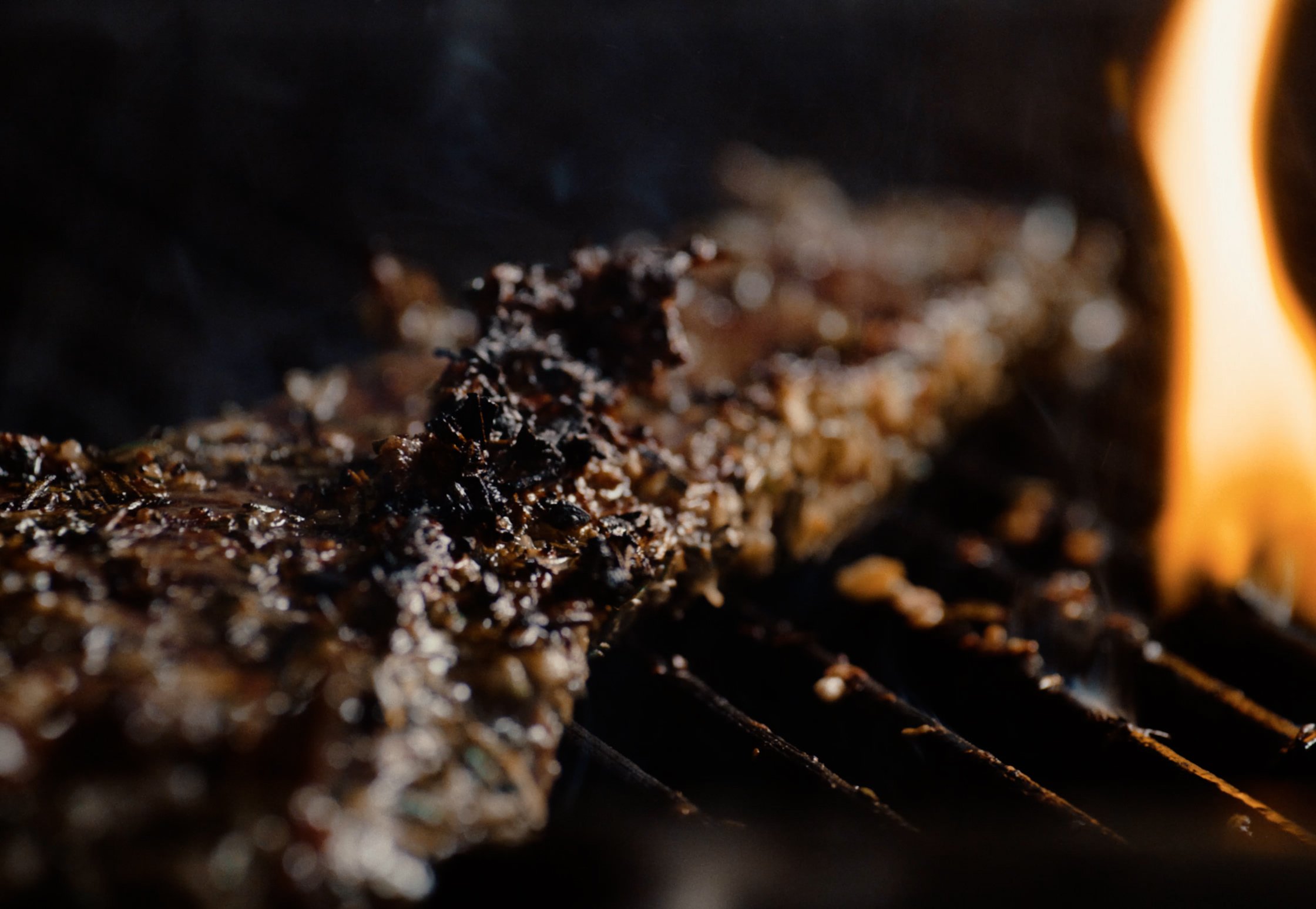 1 - EP 2 Moment 2.00_17_07_23.Still101.jpg