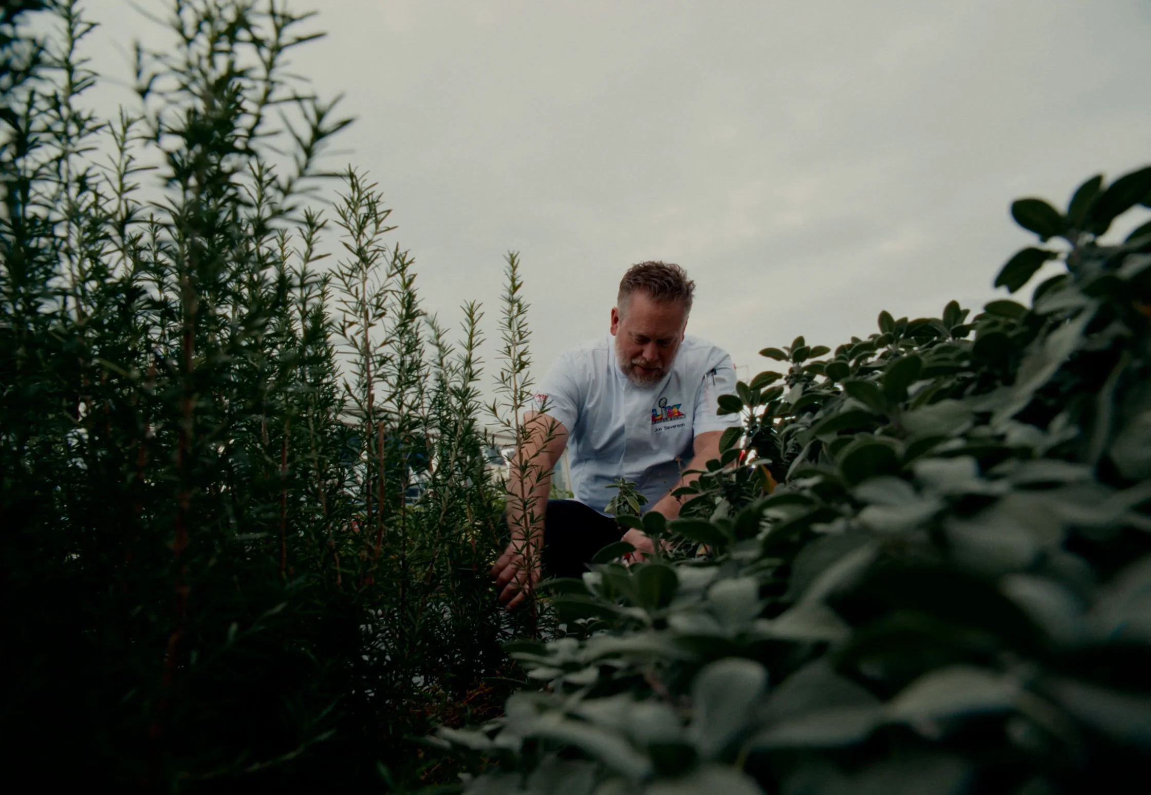 1 - EP 2 Moment 2.00_15_24_29.Still043.jpg