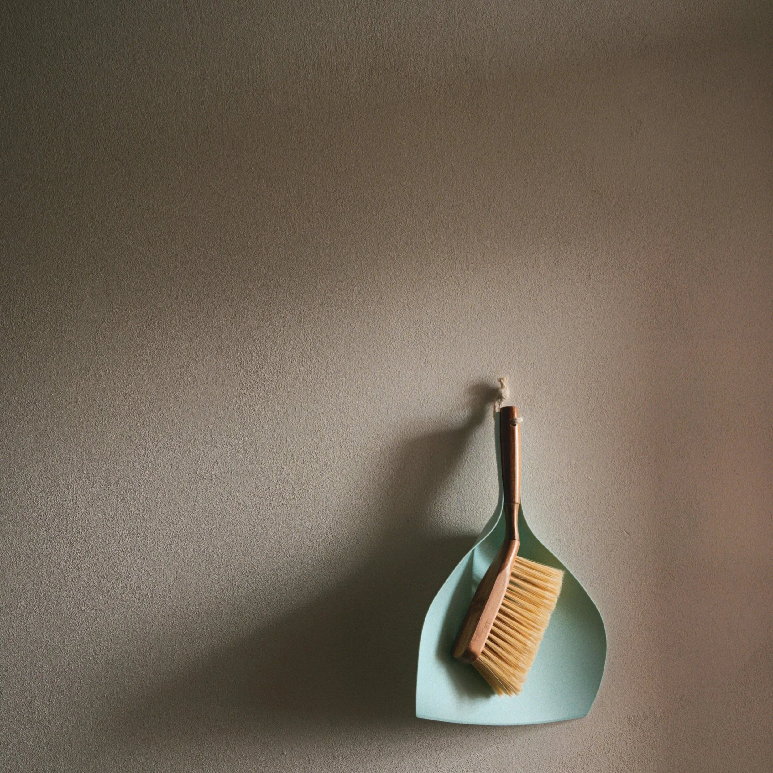 What We’re Loving Right Now: Beautiful Brooms + Dustpan Sets That Make Chores Feel Like a Treat