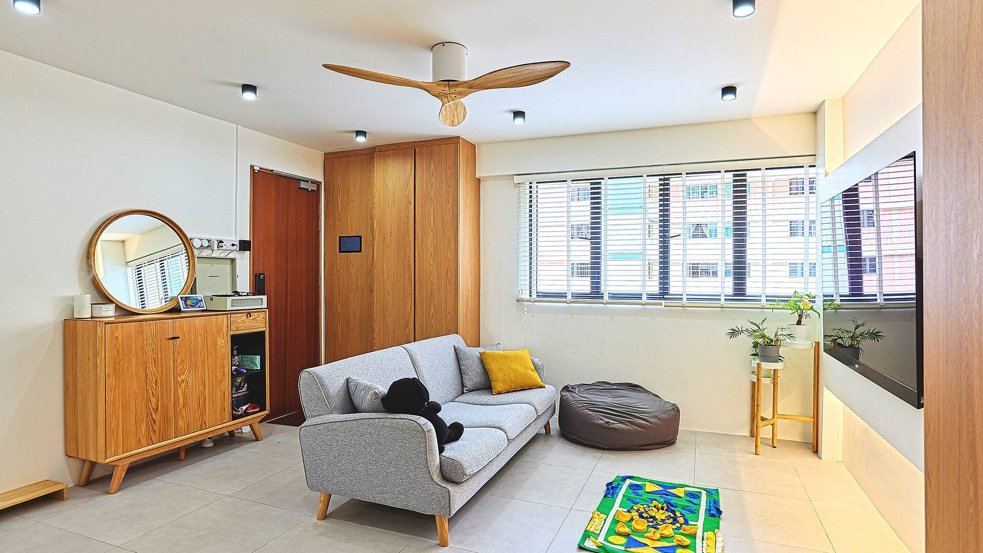 15-living-room-2.jpg