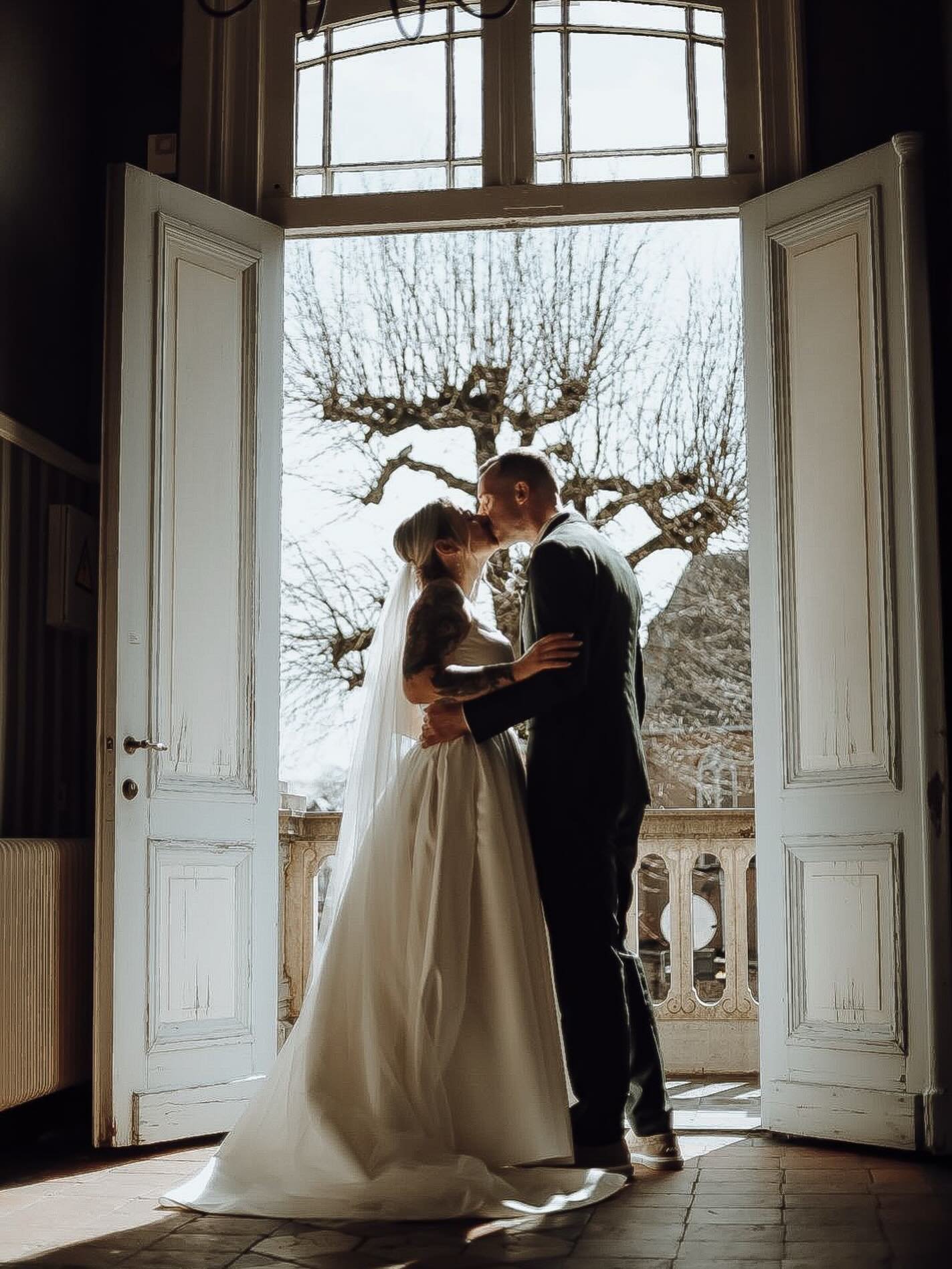 Tussen licht en stilte vonden wij elkaar&hellip; voor altijd 🤍