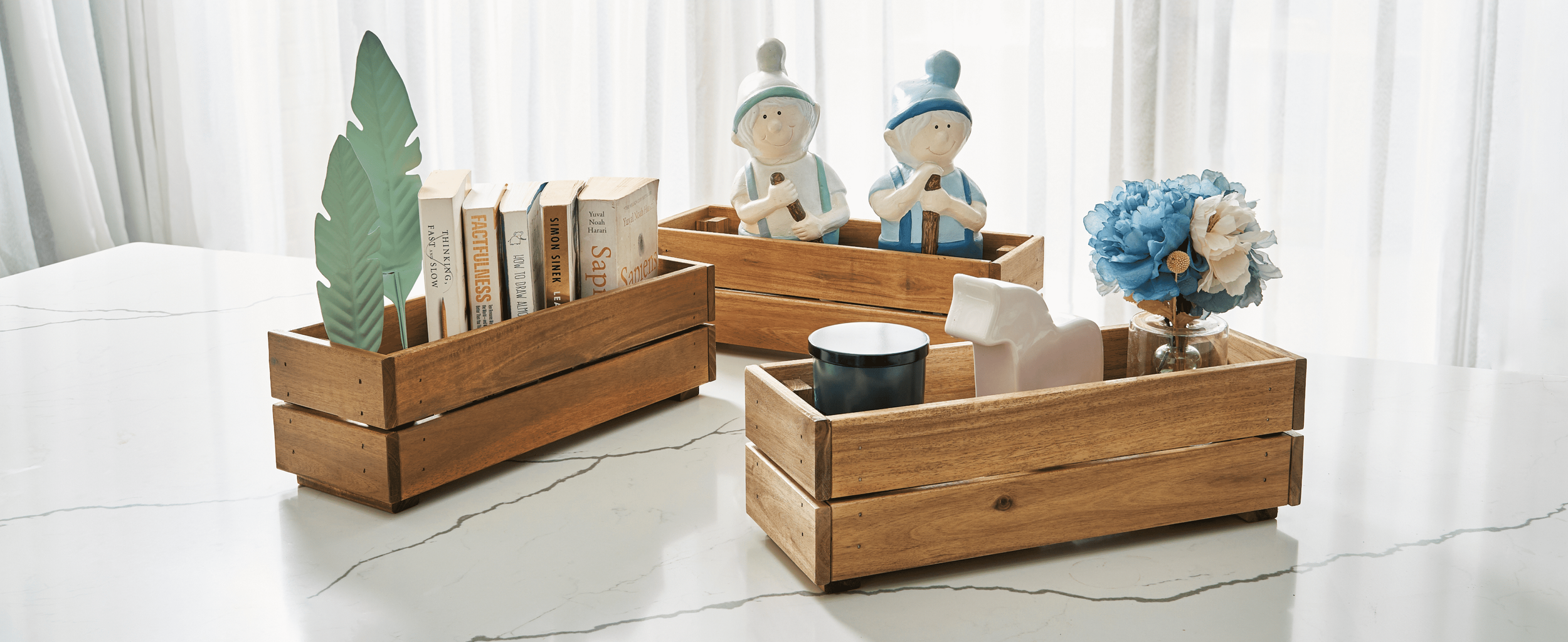 Aplus-Planter Box-Small-Golden-Living Room usecase-Desktop.png