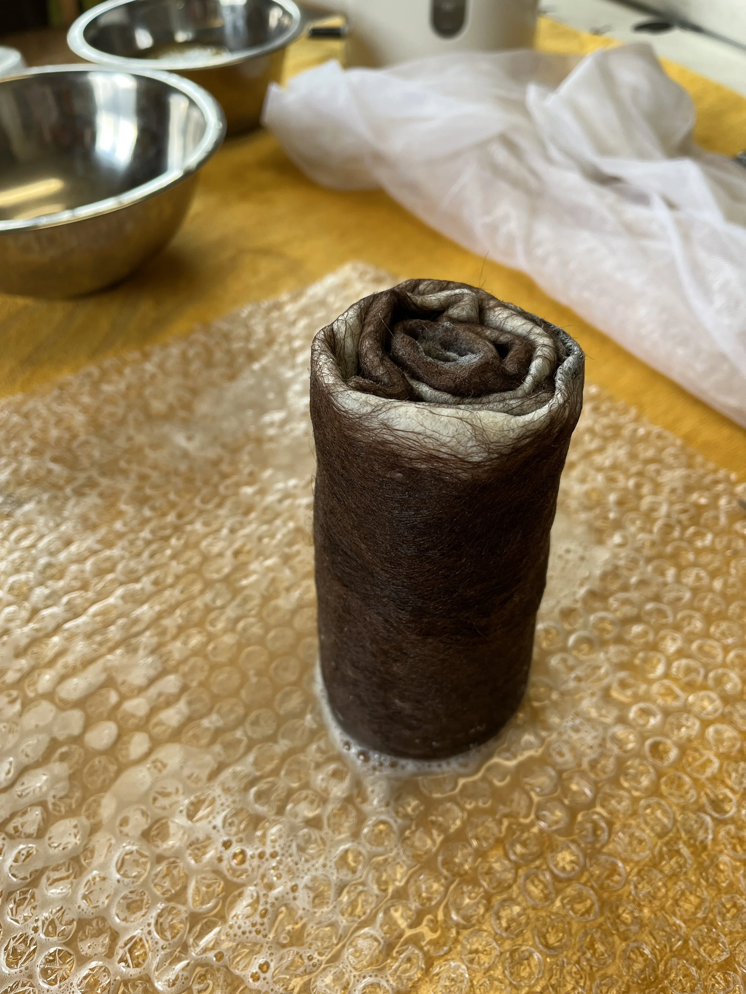 Feutrage à l'eau chaude - Alpagas du Rompay - Alpagas Bretagne - France