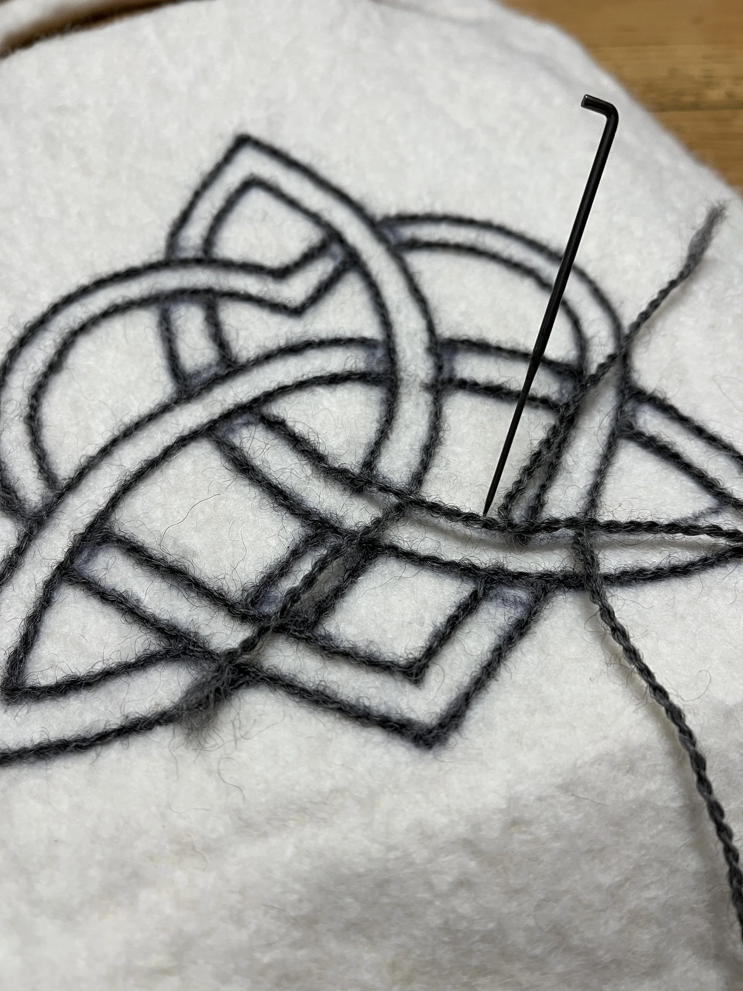 Laine feutrée à l'aiguille - Alpagas du Rompay - Bretagne - France