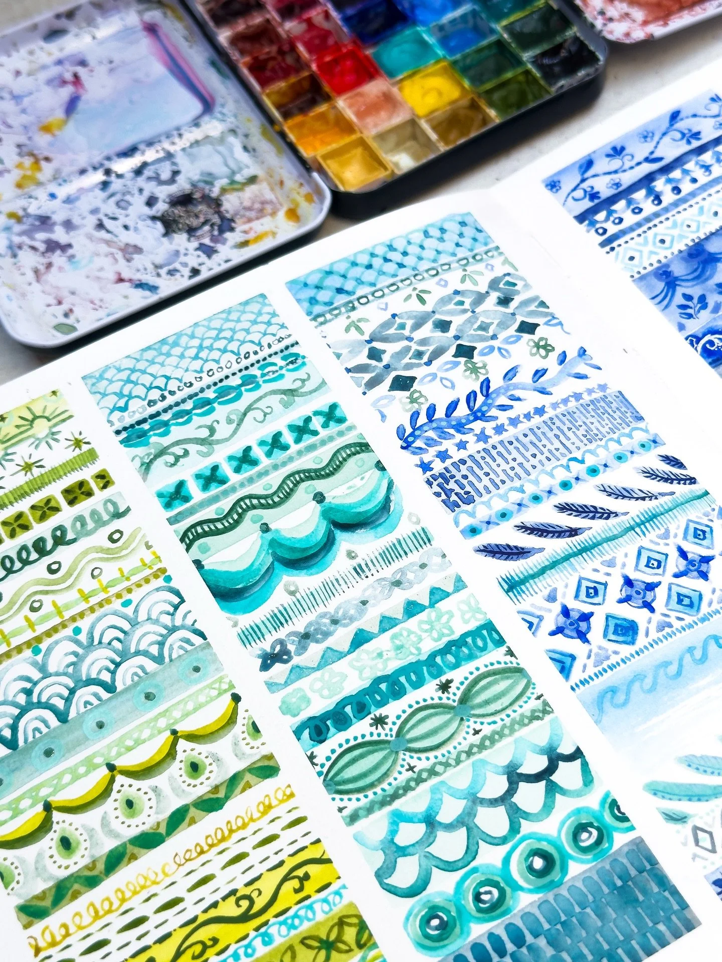 I&rsquo;ve been busy working in a lot of different projects and feeling a little like a juggler spinning plates loaded with delicious goodies. Through it I take small moments to just make marks and play with colour.