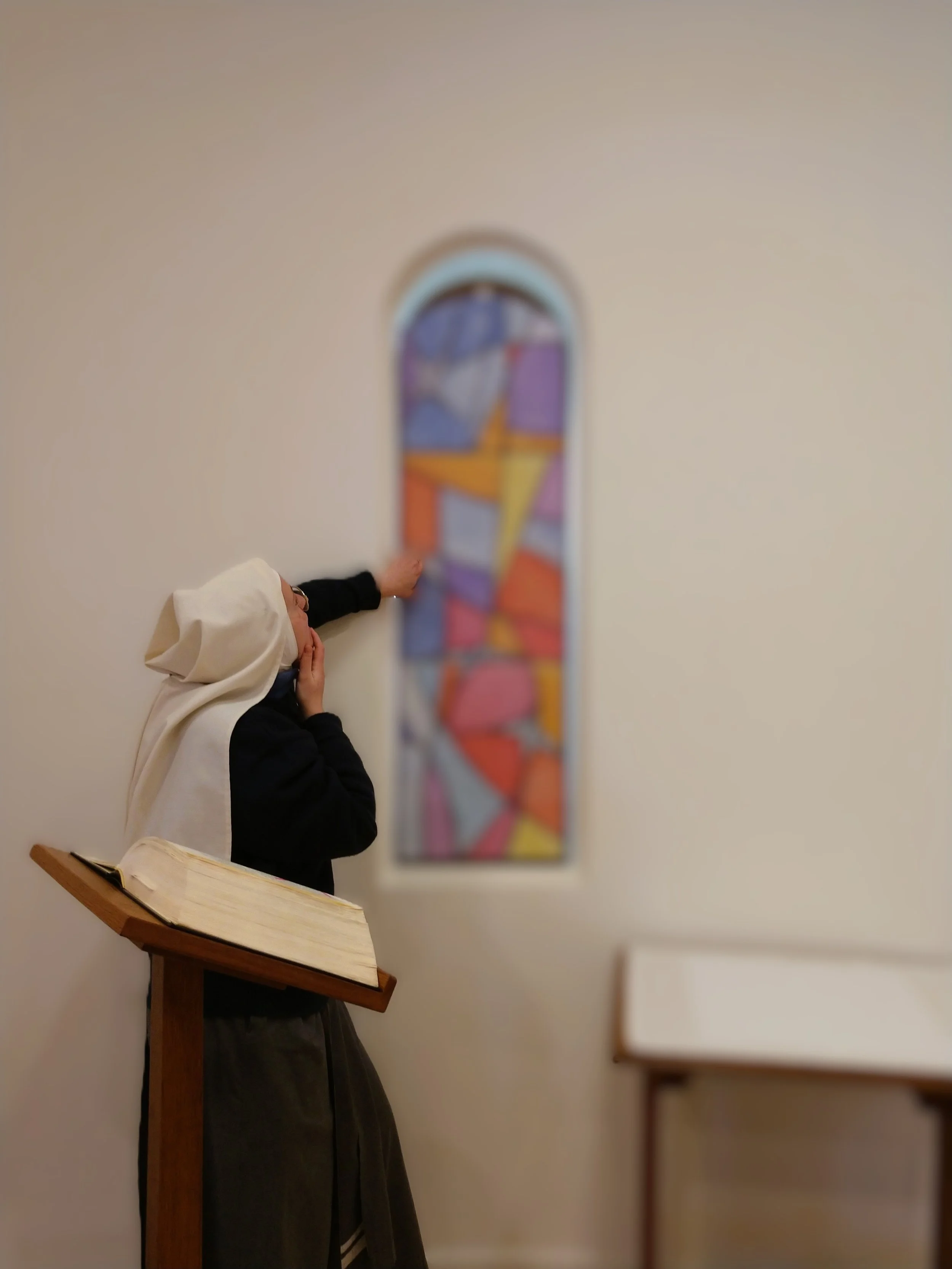 stained glass window tbs.JPG