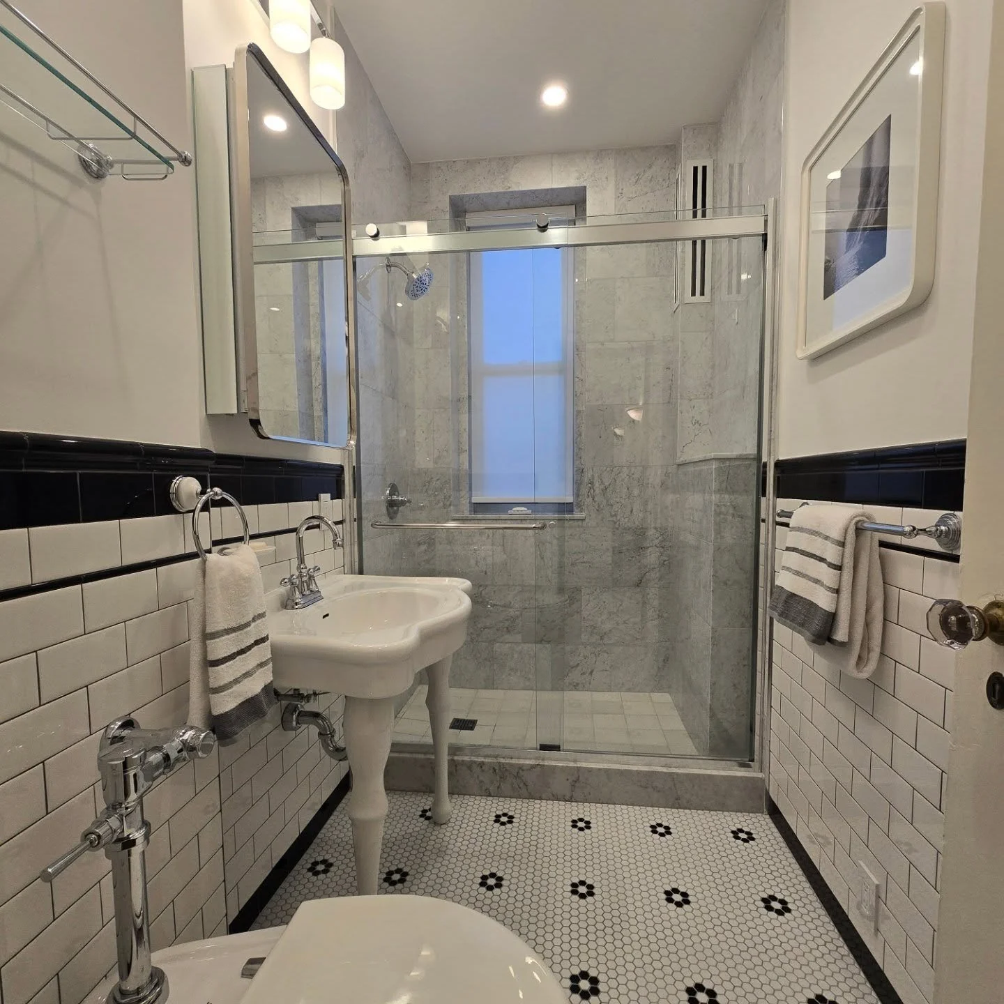 New classic bathroom for our clients in Brooklyn Heights
.
..
...
....
#homerenovation #remodel #designinspiration #beforeandafter