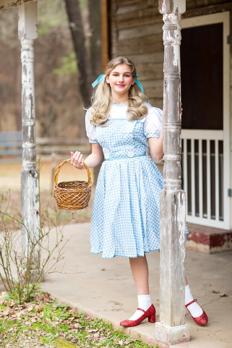 Sicily Hawley-Hayes as Dorothy