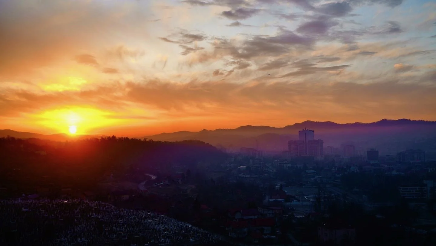 Finding Center in the Middle of Uncertainty