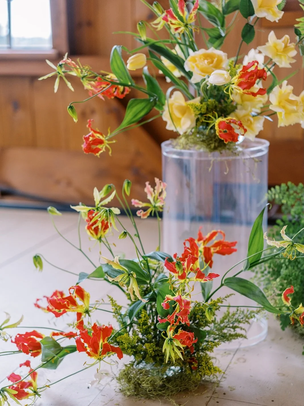 For those who like their flowers with a little ✨personality✨

Photographer @marceladiazphoto 
Planner @maverickchicevents 
Venue @eventsatwillowhill 
Florals @amusefloralco