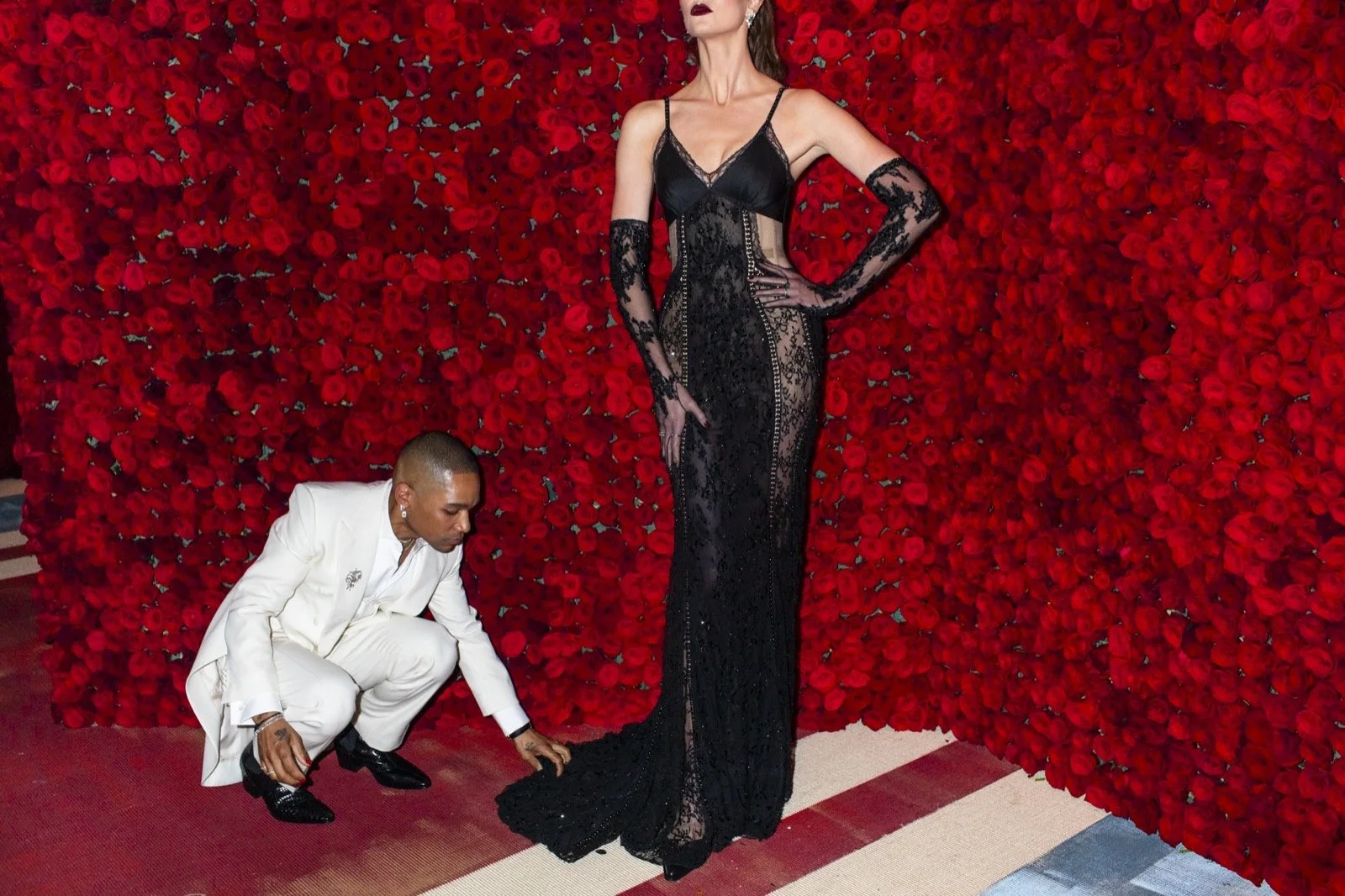 Landon Nordeman, Karlie with the Roses (Givenchy Dress with Carlos Nazario.) Met Gala, New York City, 2022, Edition 1 of 7, Archival Baryta Paper, 20 x 28 inches