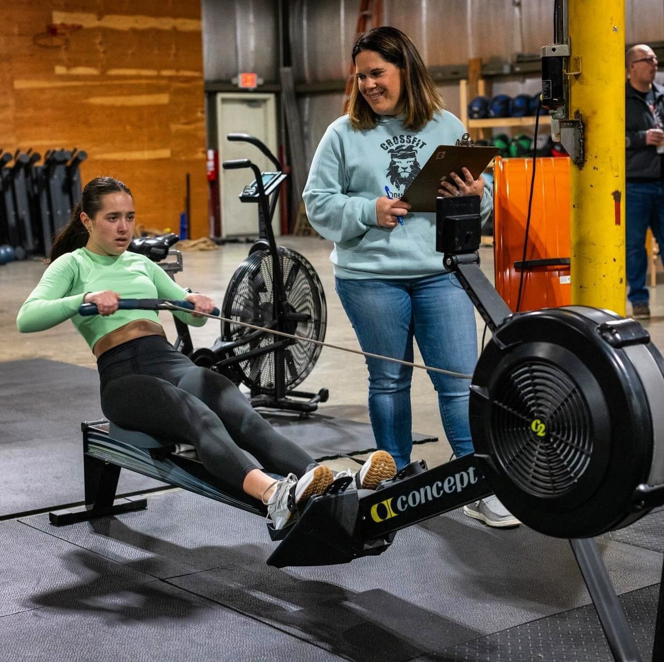 Do you have people who support you and your fitness goals❓

At CrossFit Rohkeus, we&rsquo;re always in your corner. We&rsquo;ll cheer you on from near and far, and we&rsquo;ll make sure we do everything possible to help you reach your goals. Our Rohk