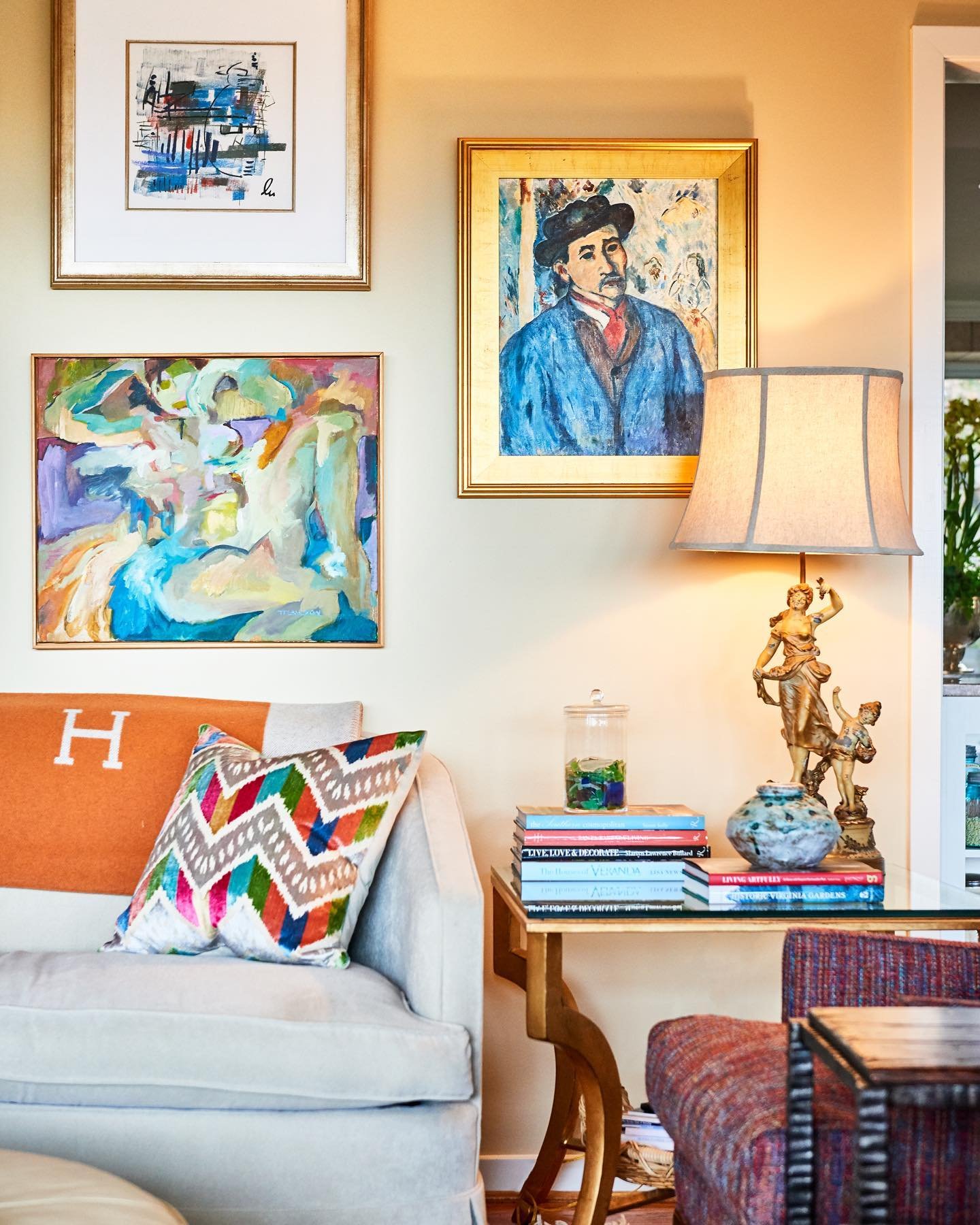 All the funky feels in this art-loving living room.