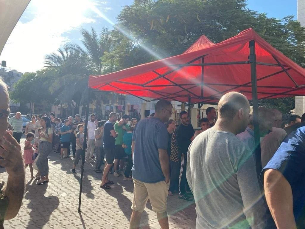 Gaza relief distribution.JPG